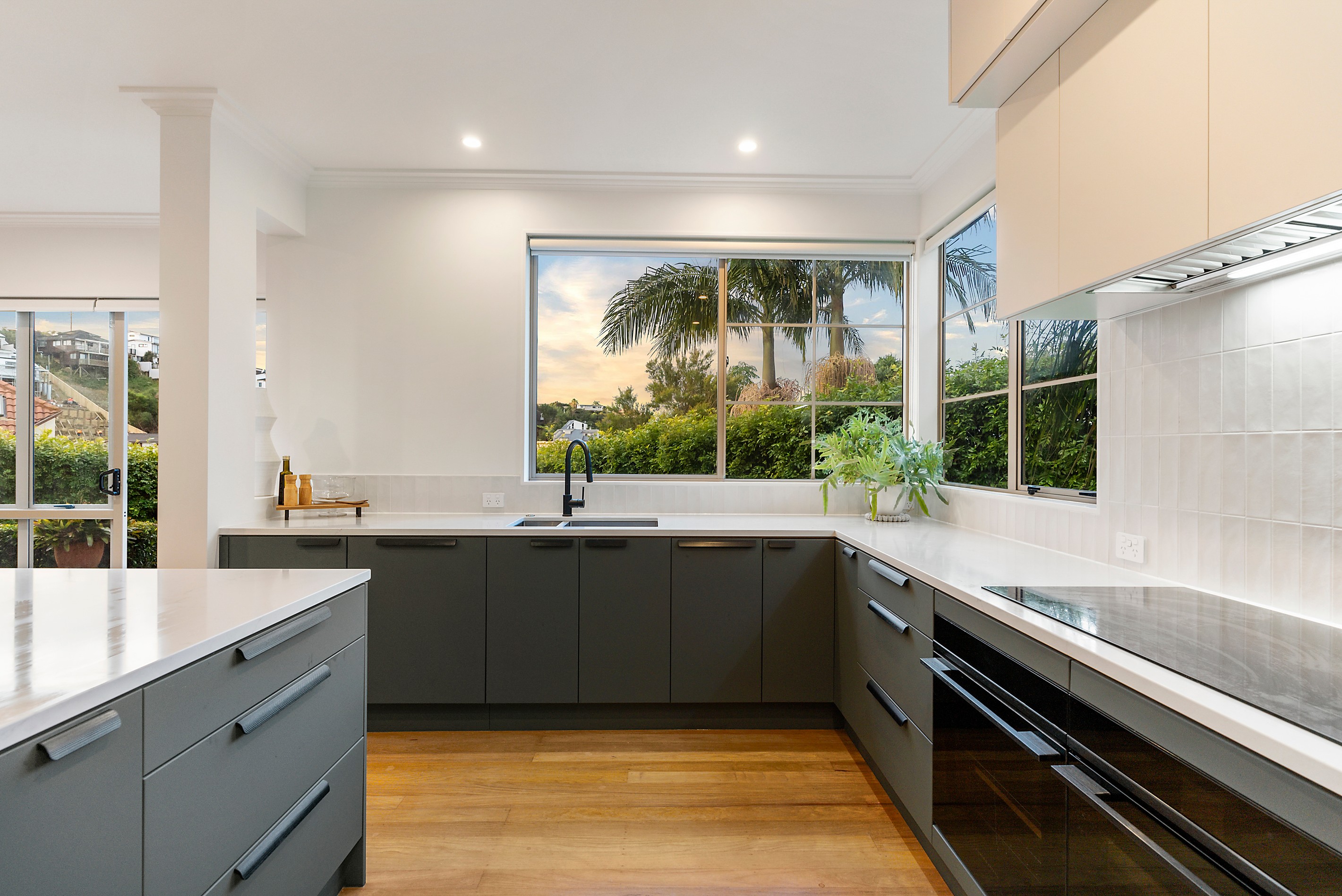 50 Penguin Drive, Murrays Bay, North Shore City