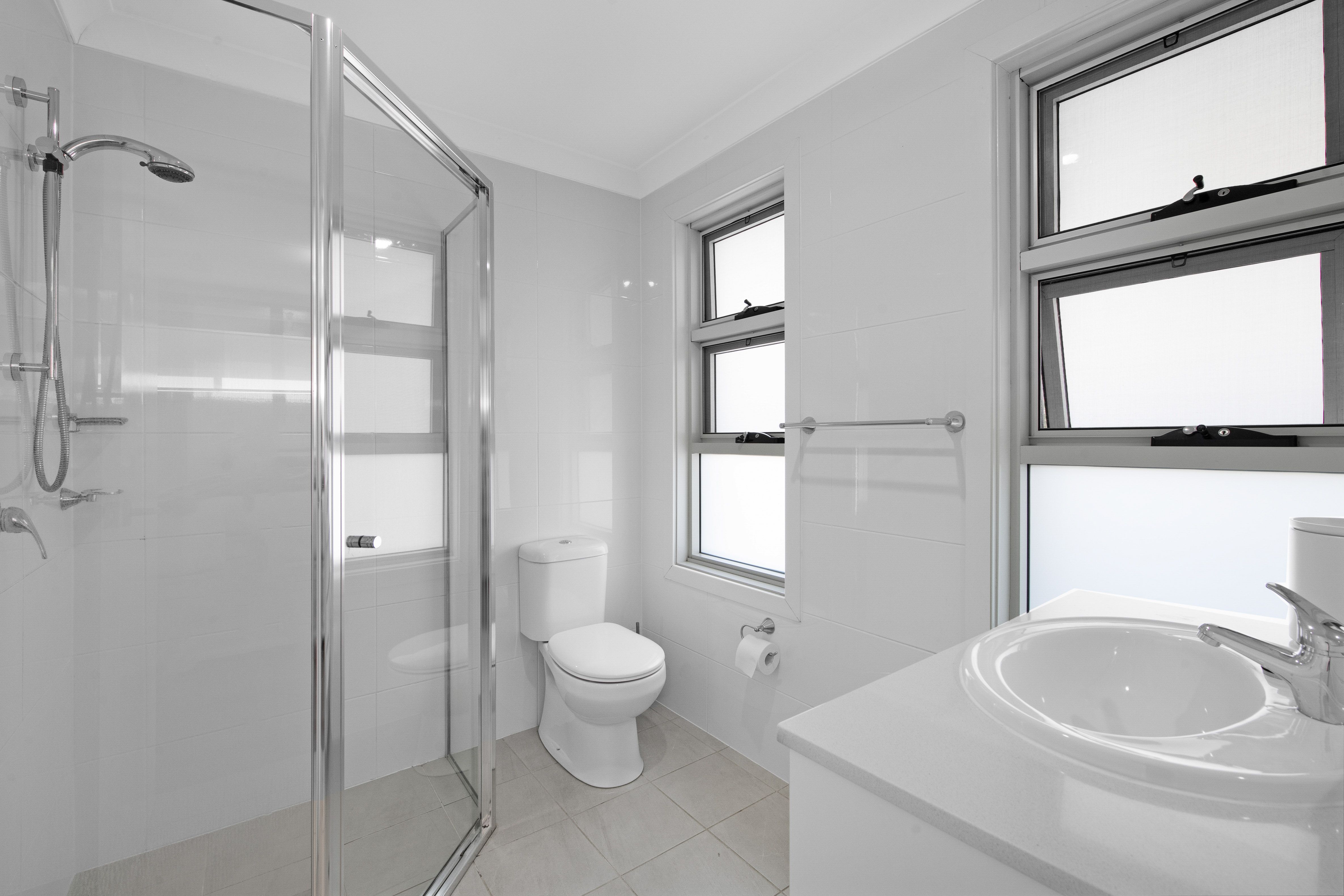 55 Kingfield Road — photo 5 of 13