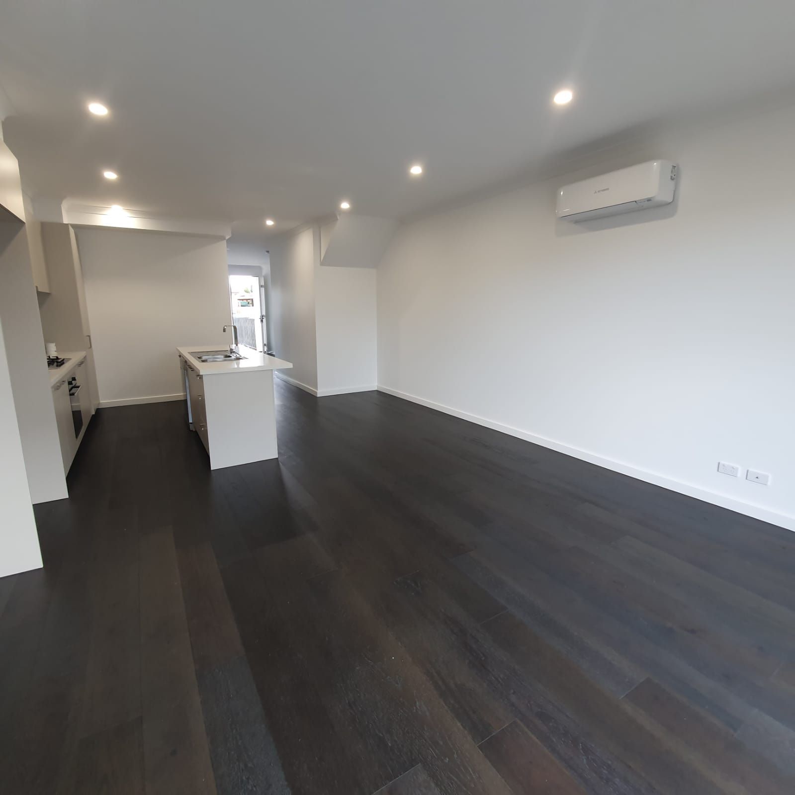 2/3 Aonach Street, Clayton, VIC 3168