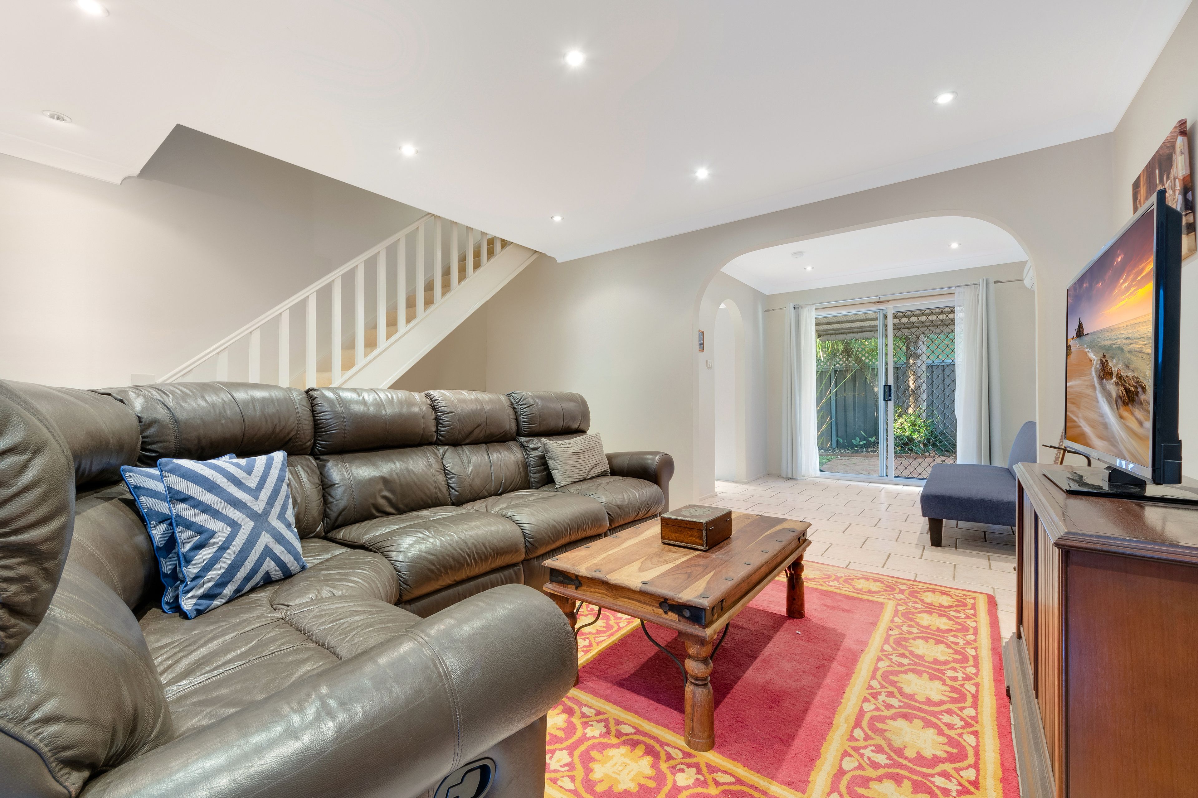 14/4 Jacquinot Place, Glenfield, NSW 2167
