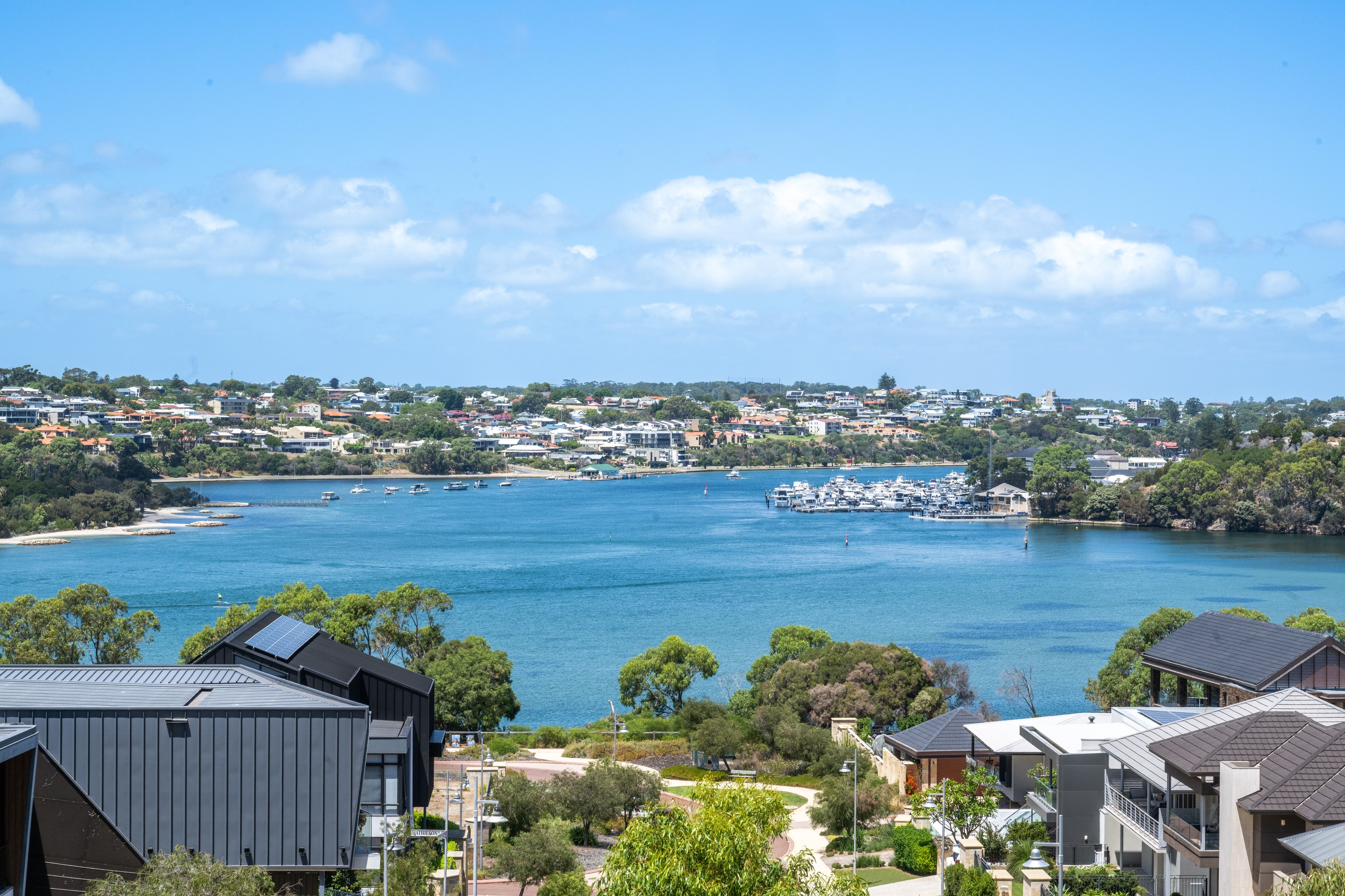 30/11 Mccabe Street, North Fremantle, WA 6159