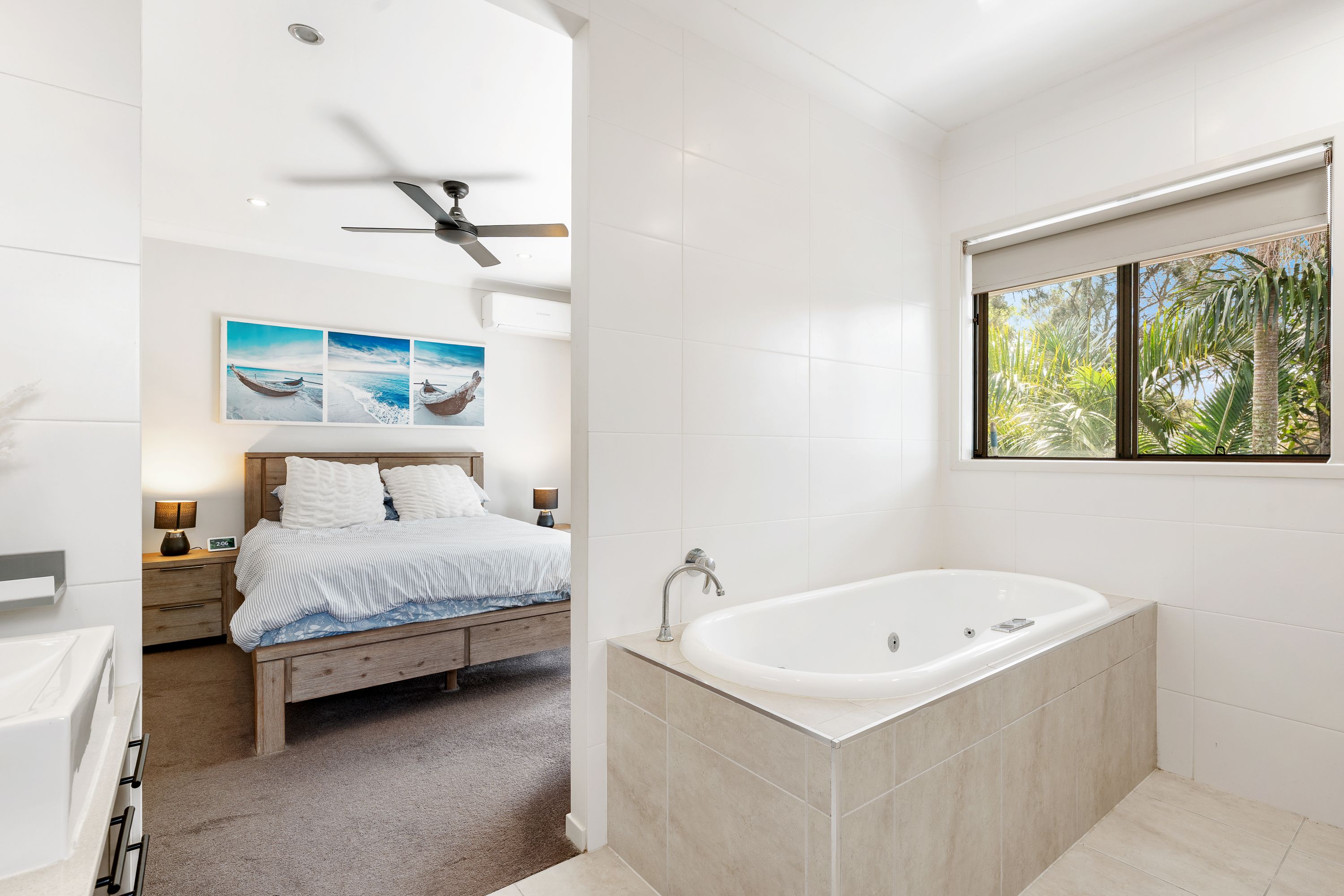 2/37 Tallebudgera Drive — photo 12 of 28