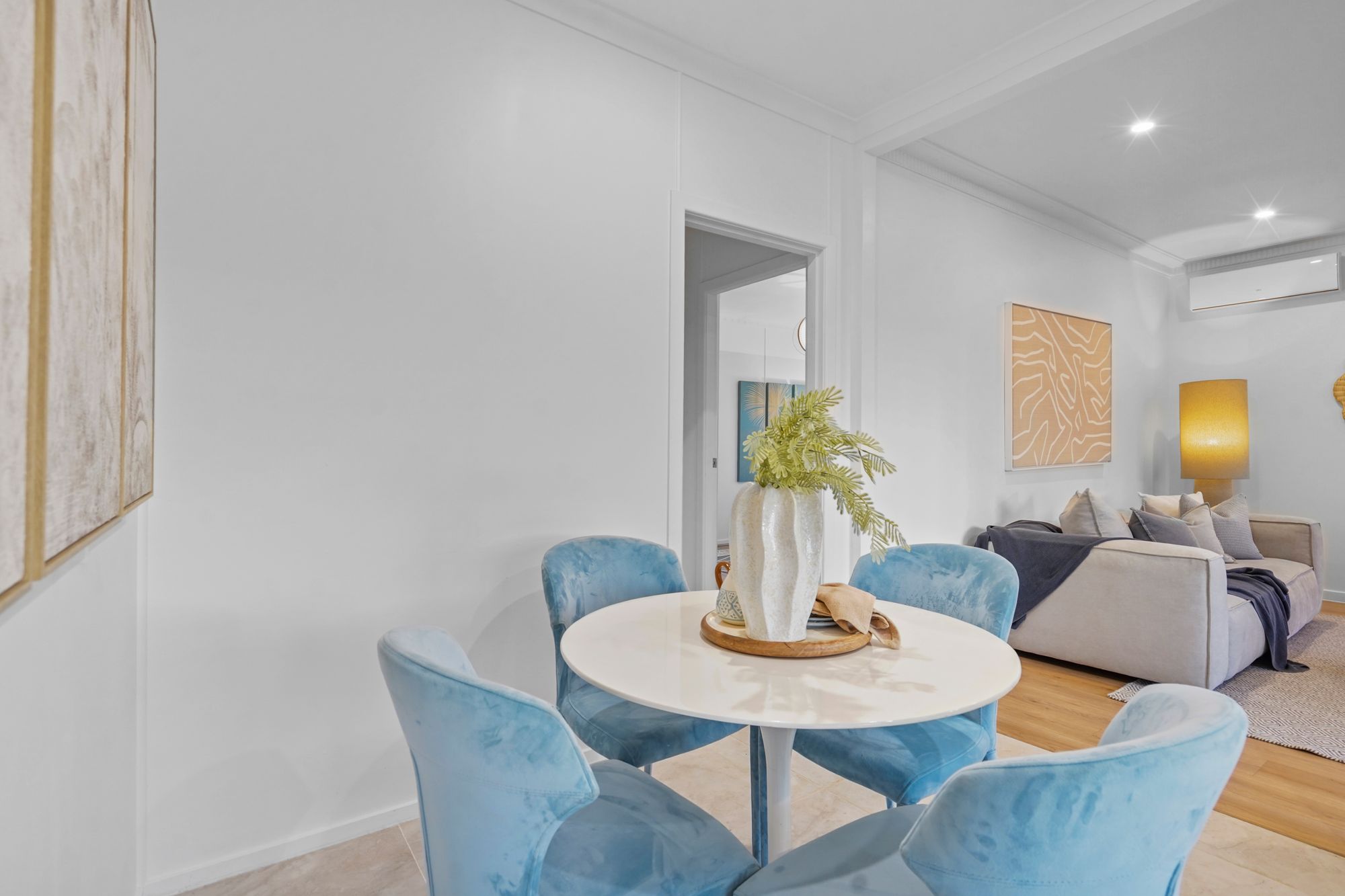 208 Lascelles Street — photo 8 of 28
