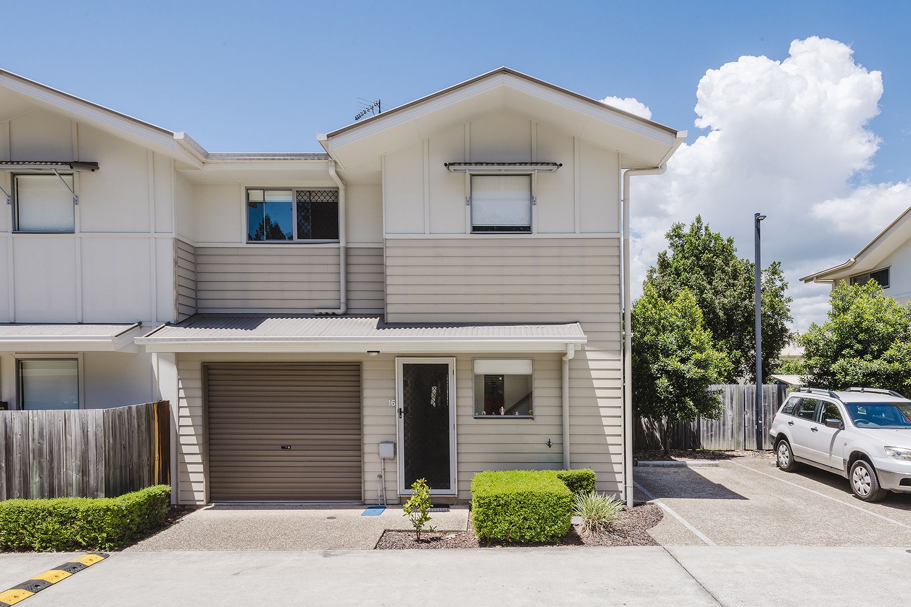 17 Armstrong Street, Petrie QLD 4502