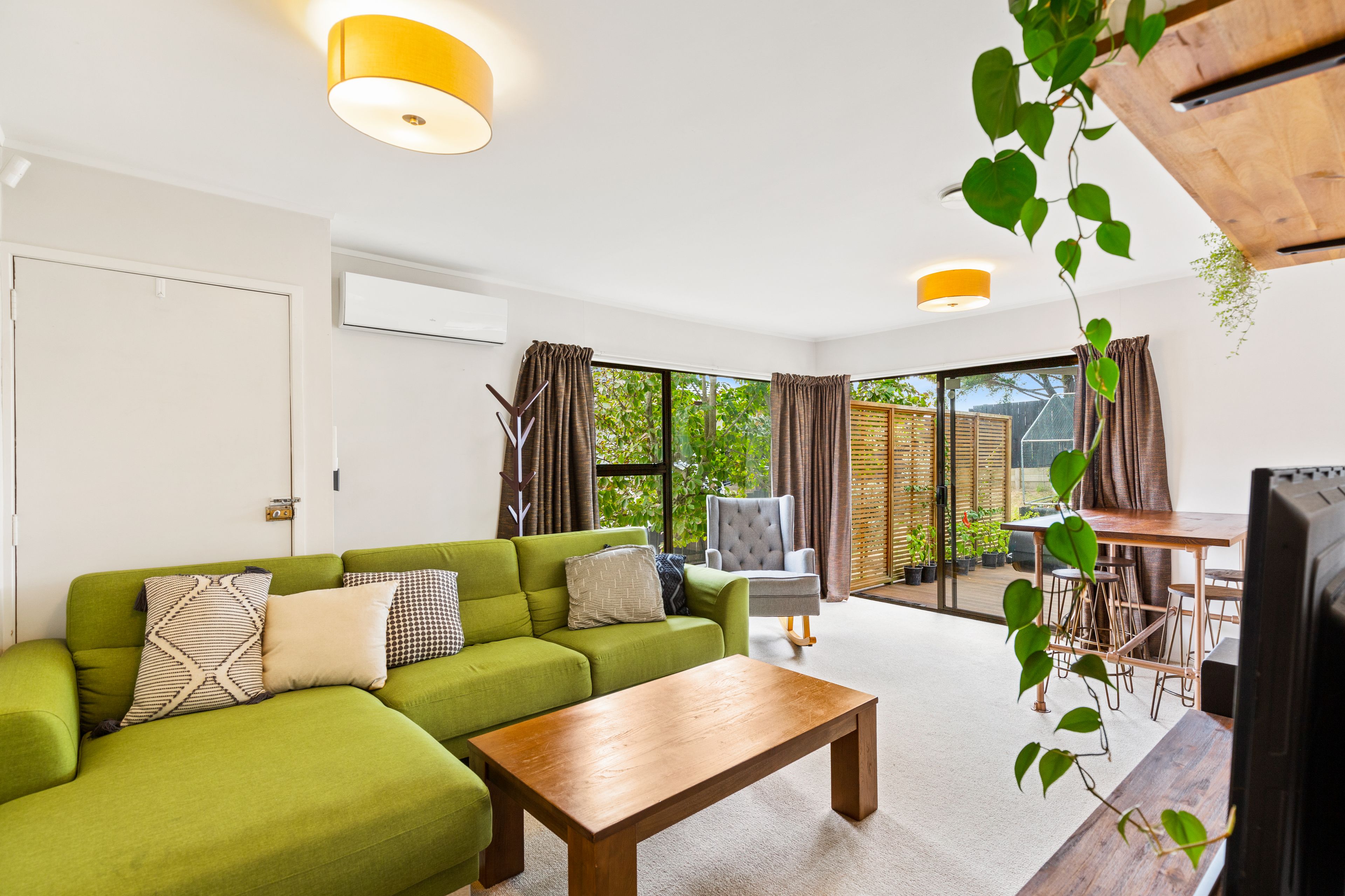 57B Simon Ellice Drive, Glenfield, North Shore City