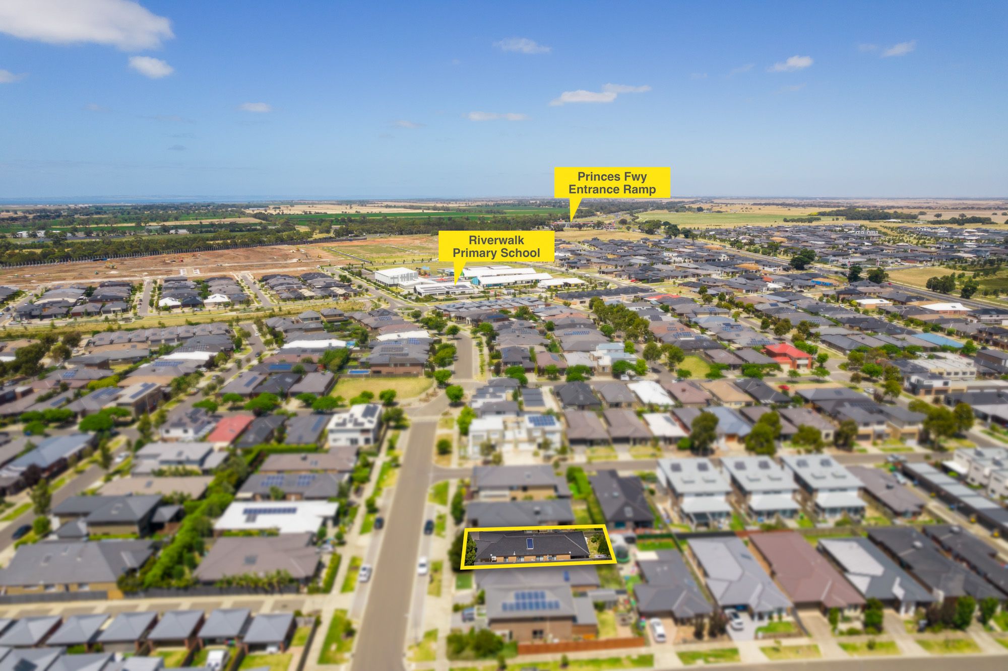 18 Timbarra Drive, Werribee, VIC 3030