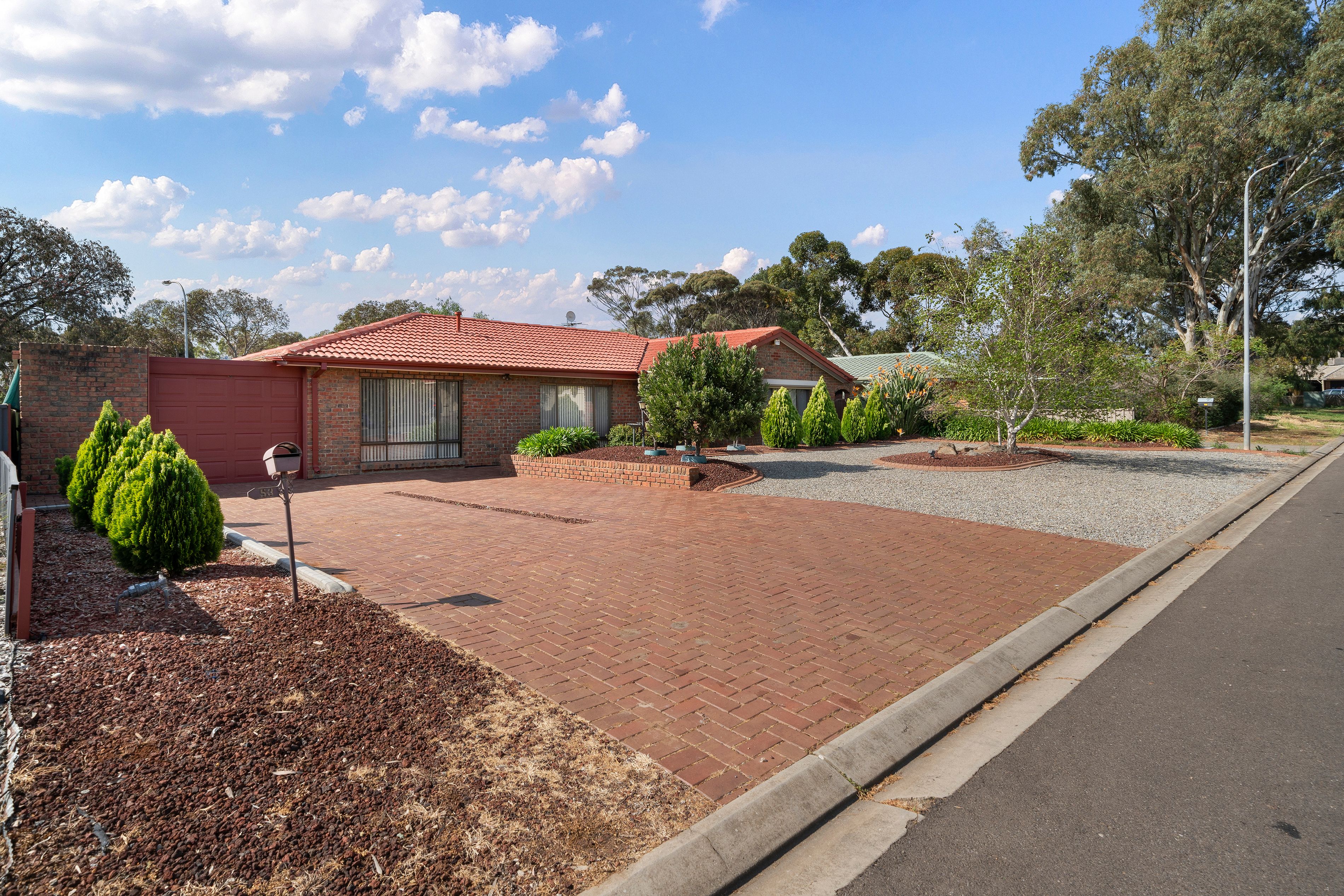 53 Jedna Close, Craigmore, SA 5114