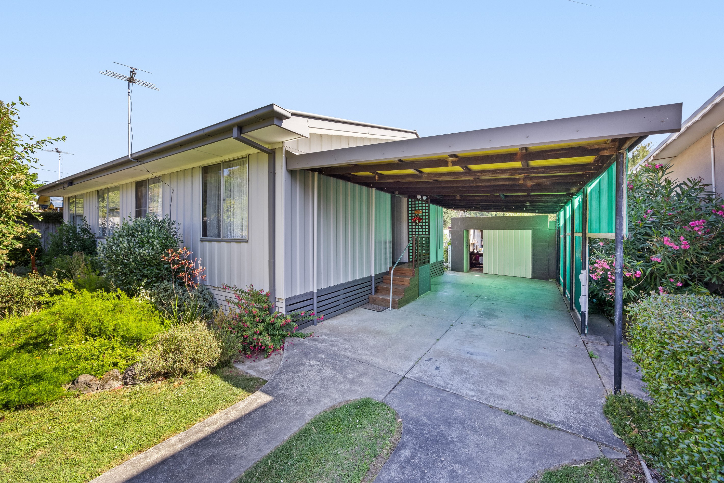 218 Melbourne Road, Brown Hill, VIC 3350