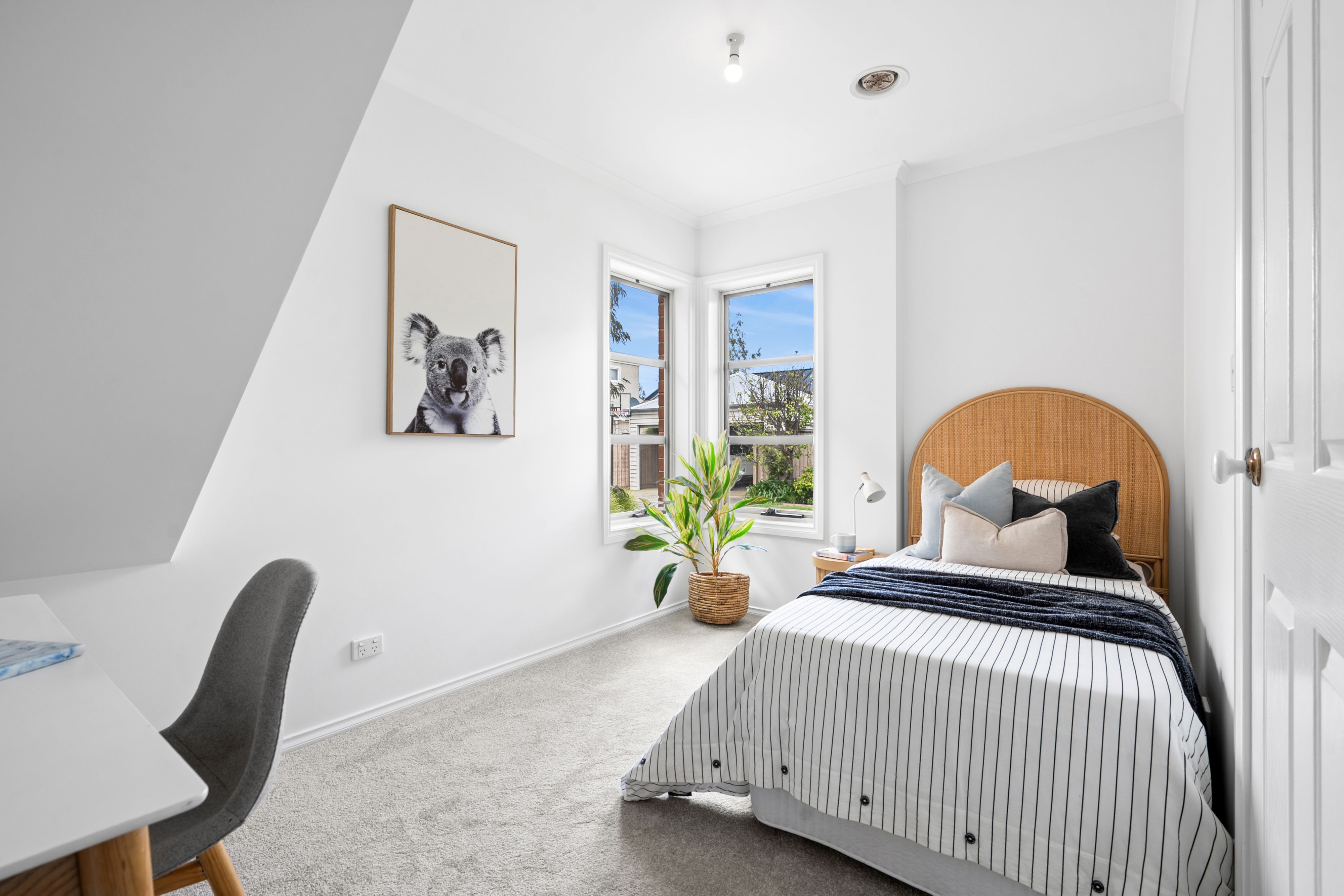 24 Balliang Street — photo 8 of 10