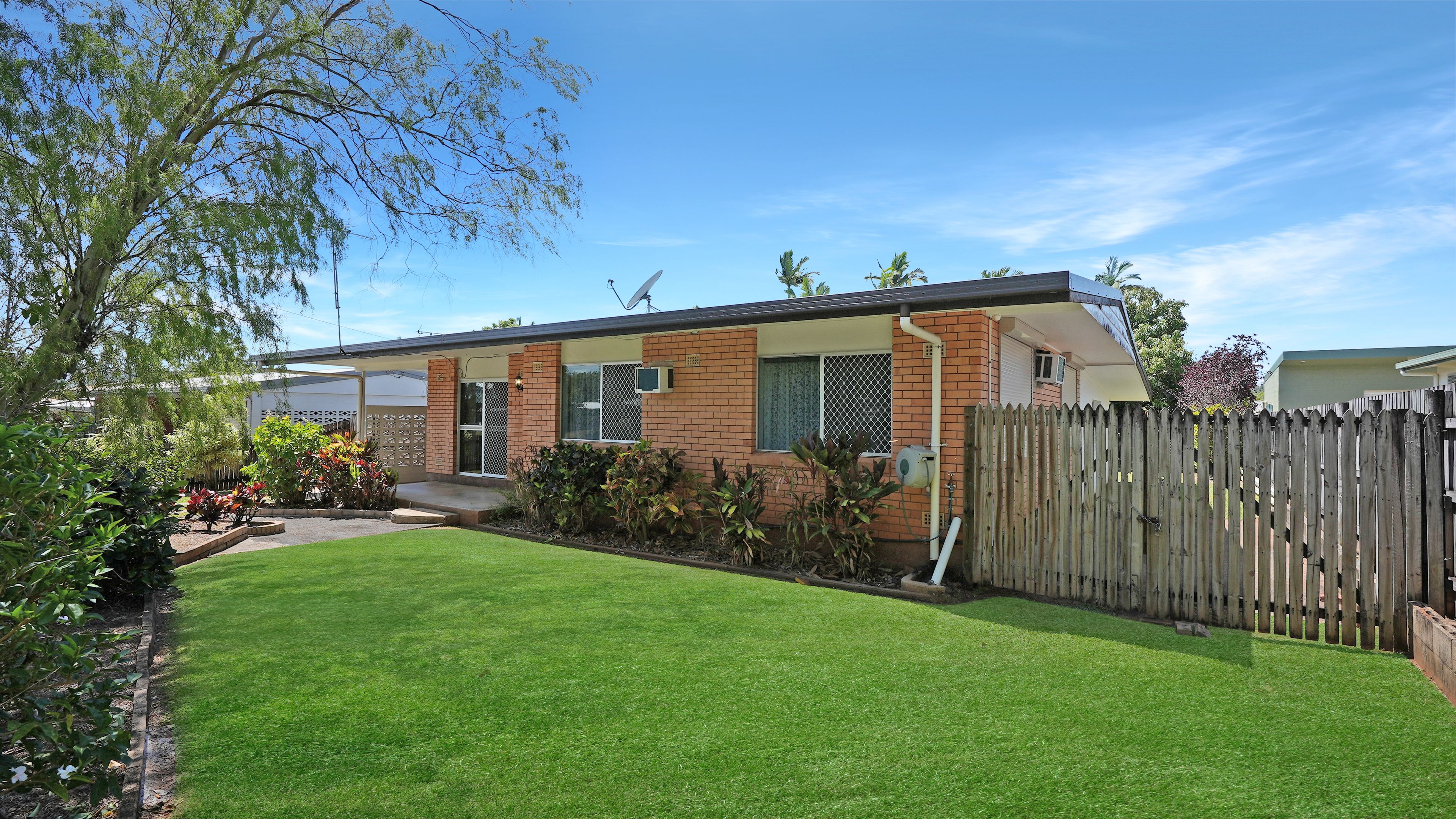 143 Toogood Road, Bayview Heights, QLD 4868