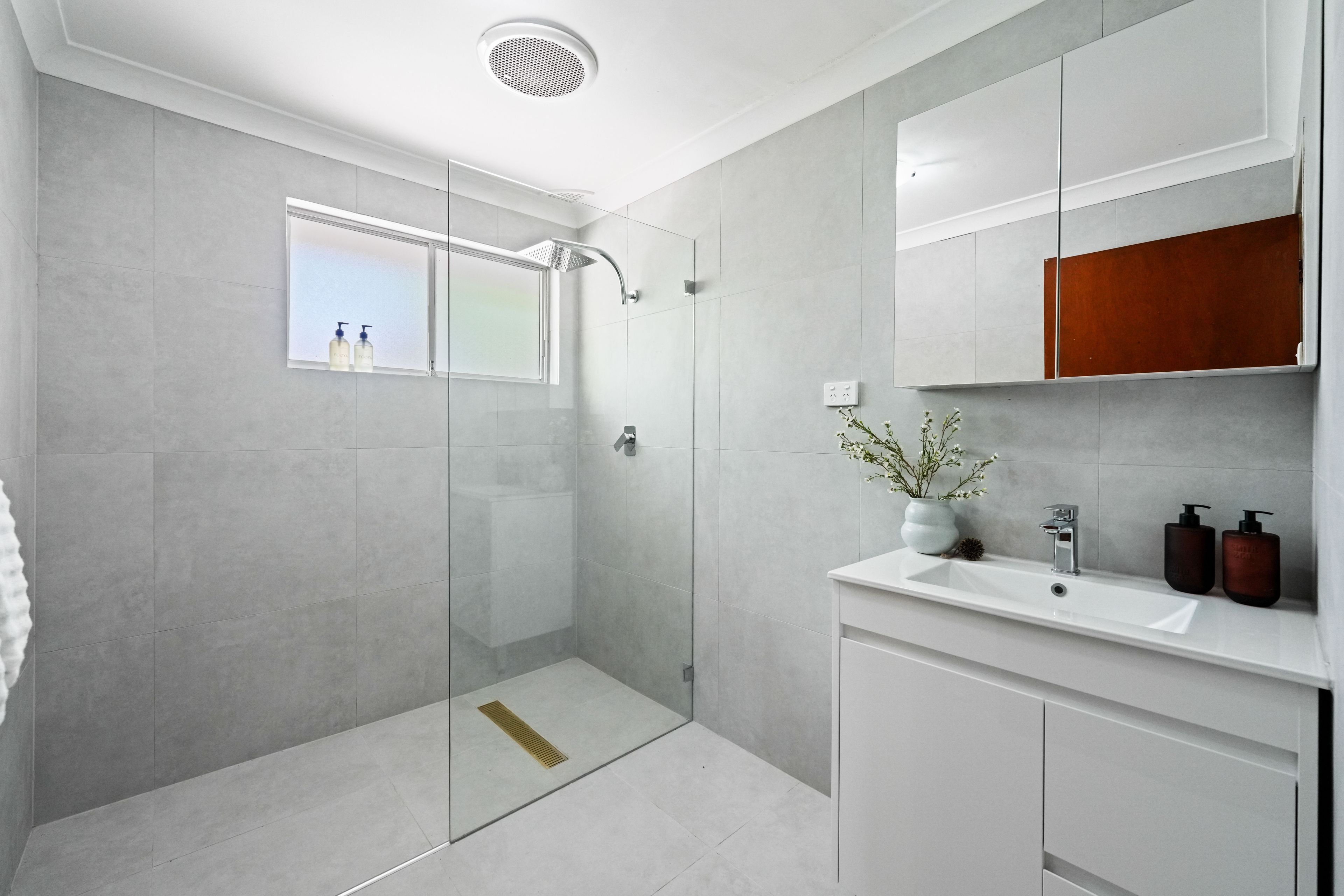 7 Drayton Avenue — photo 5 of 12