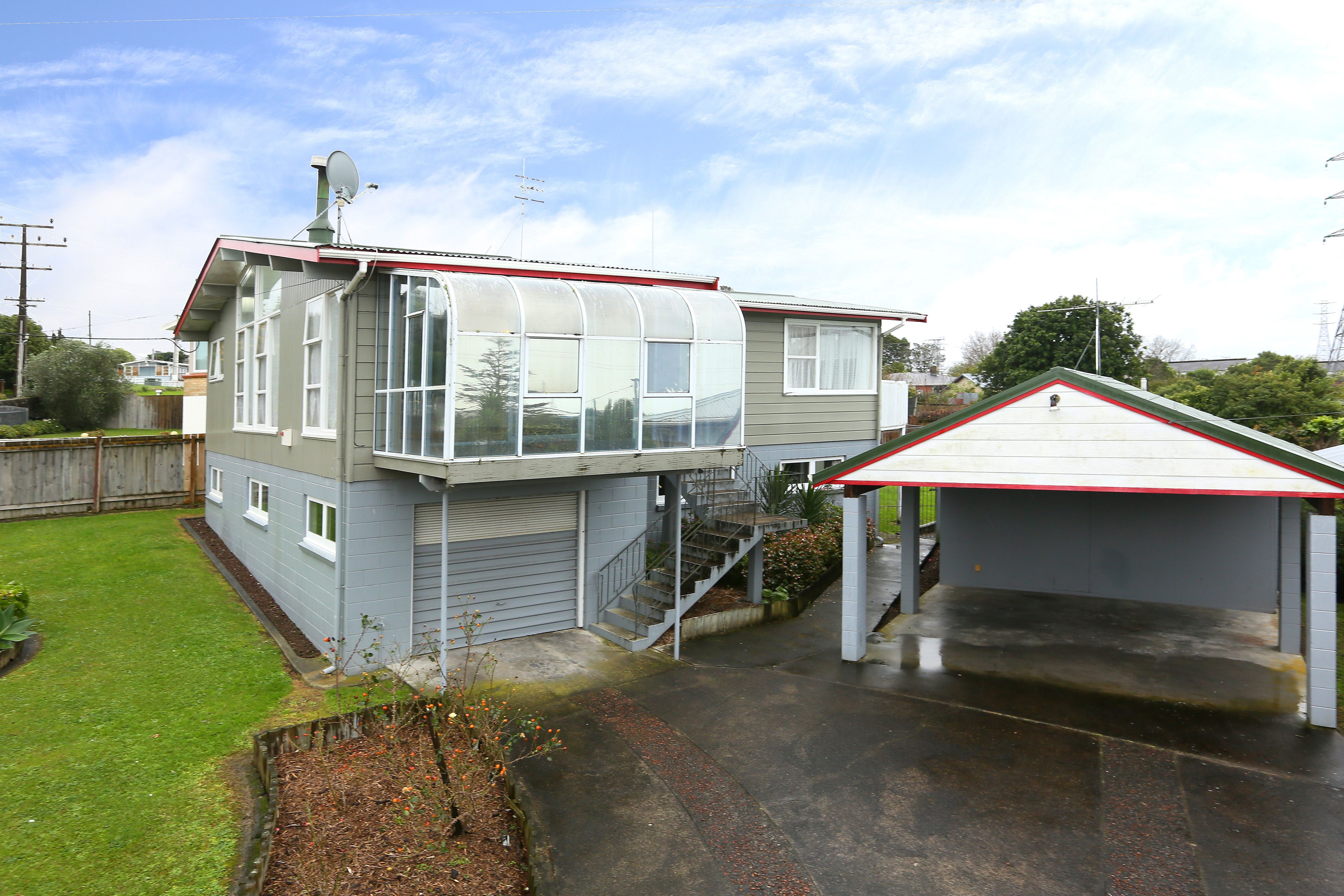 6 Meadow Crescent, Te Atatu South, Waitakere City