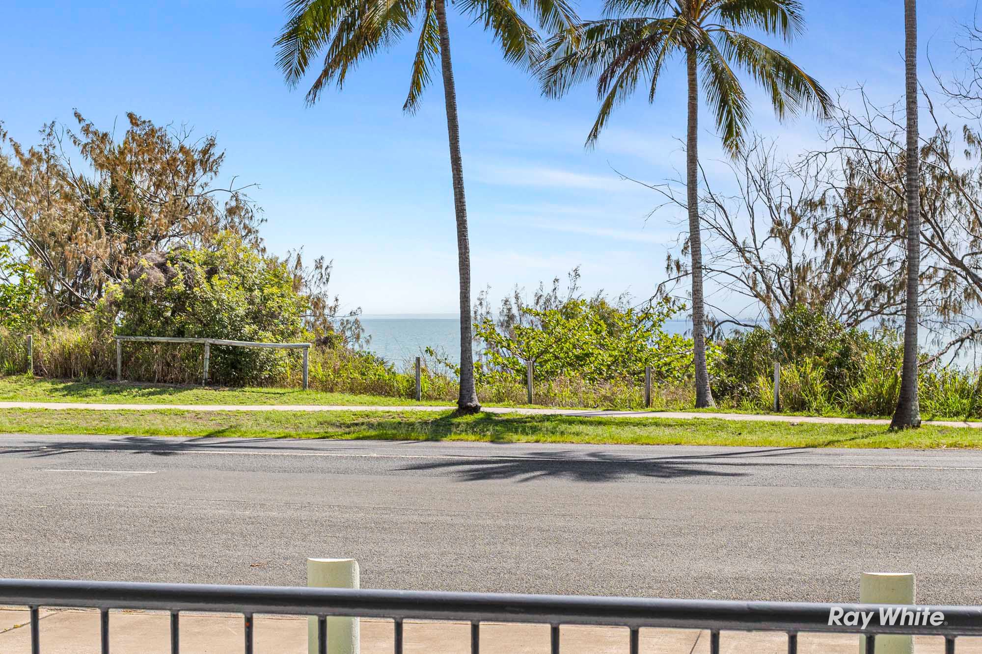 3/100 Scenic Highway — photo 4 of 19