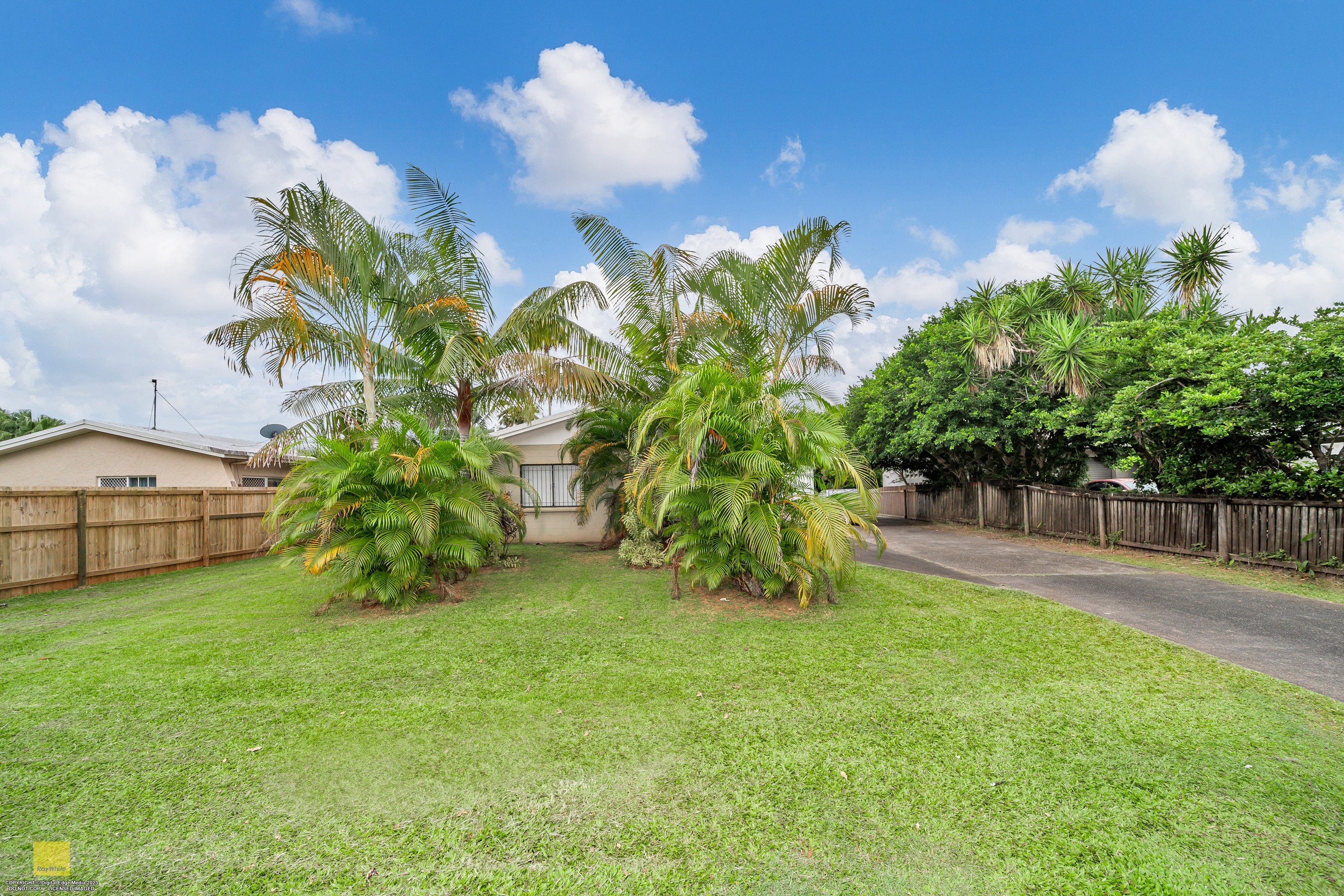 77 Bathurst Drive, Bentley Park, QLD 4869