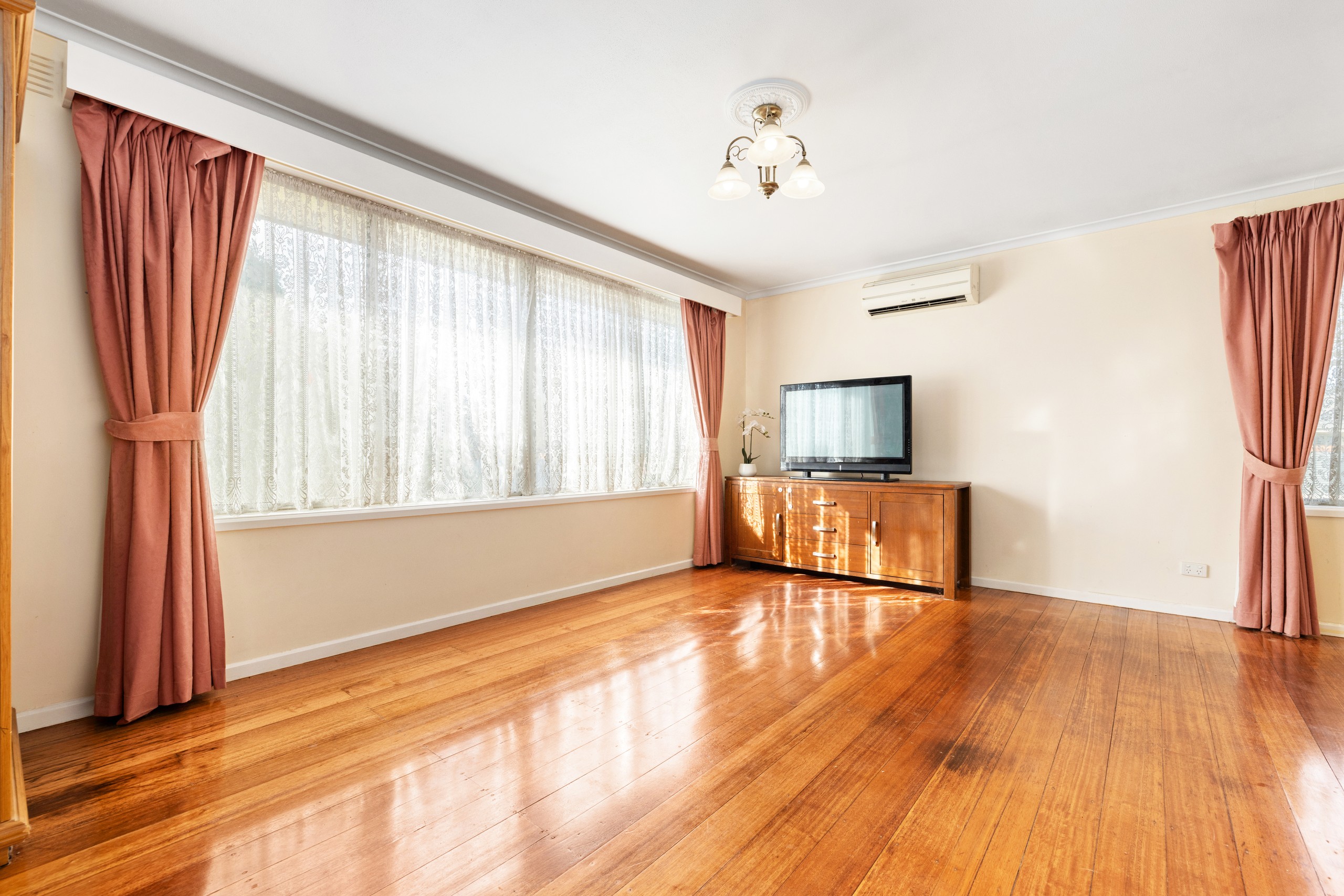 1/83 East Road, Seaford, VIC 3198