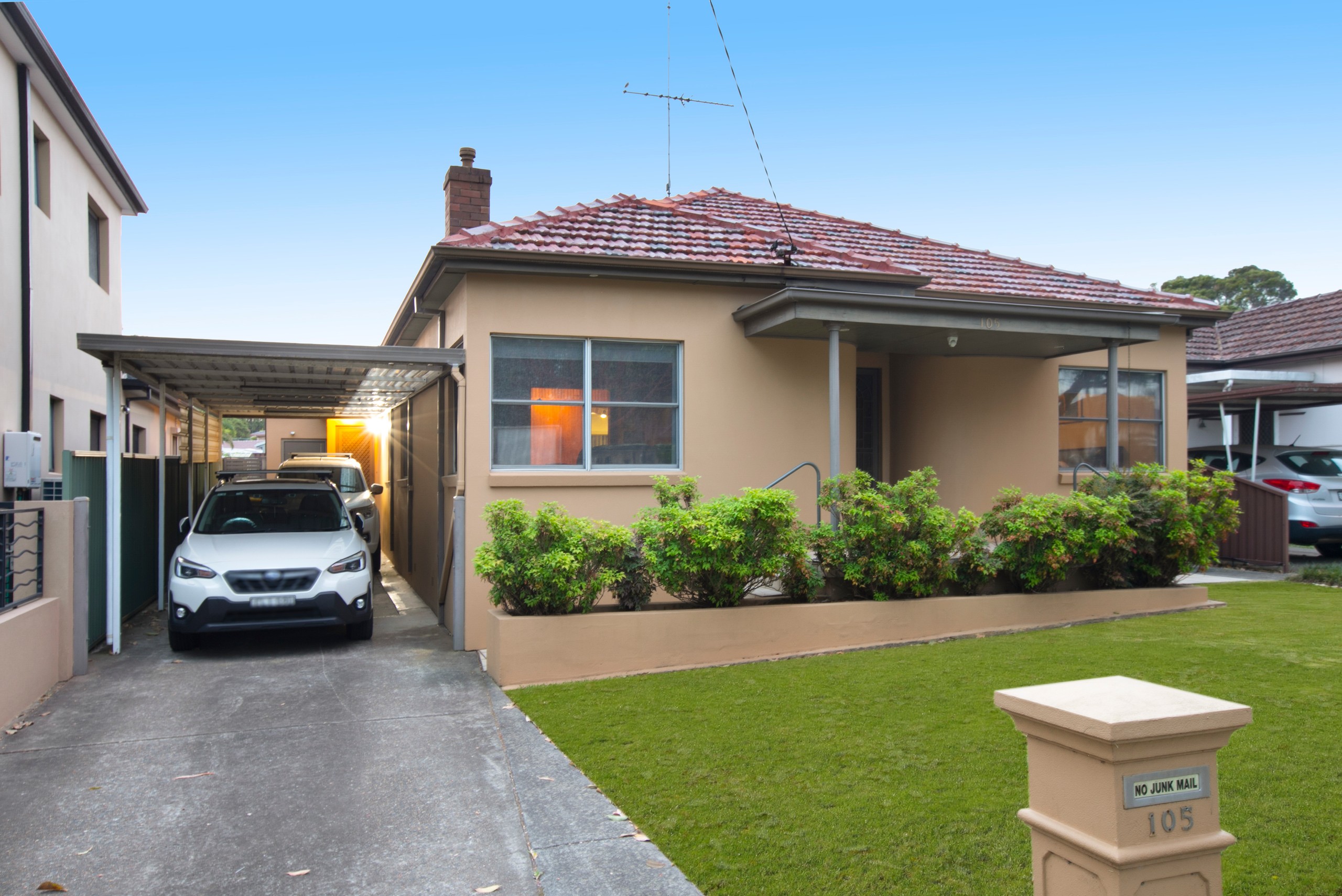 105 Ludgate Street, Roselands, NSW 2196