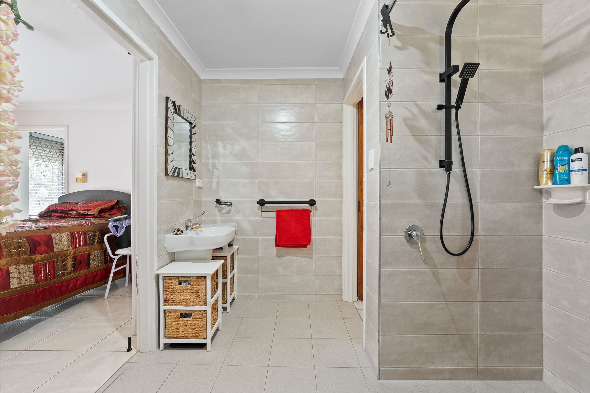 5 Bondi Crescent — photo 23 of 30