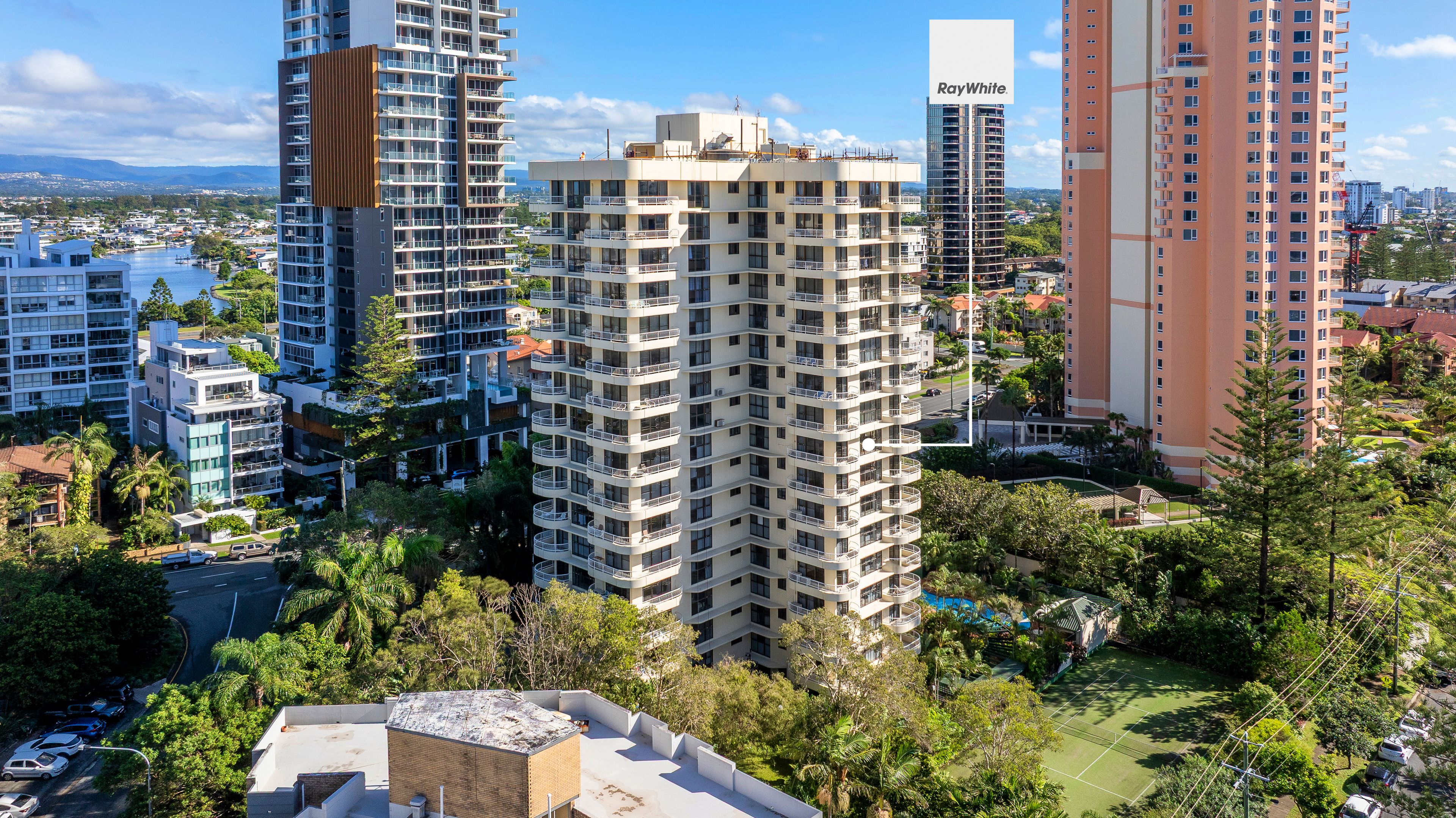 121 Surf Parade, Broadbeach QLD 4218