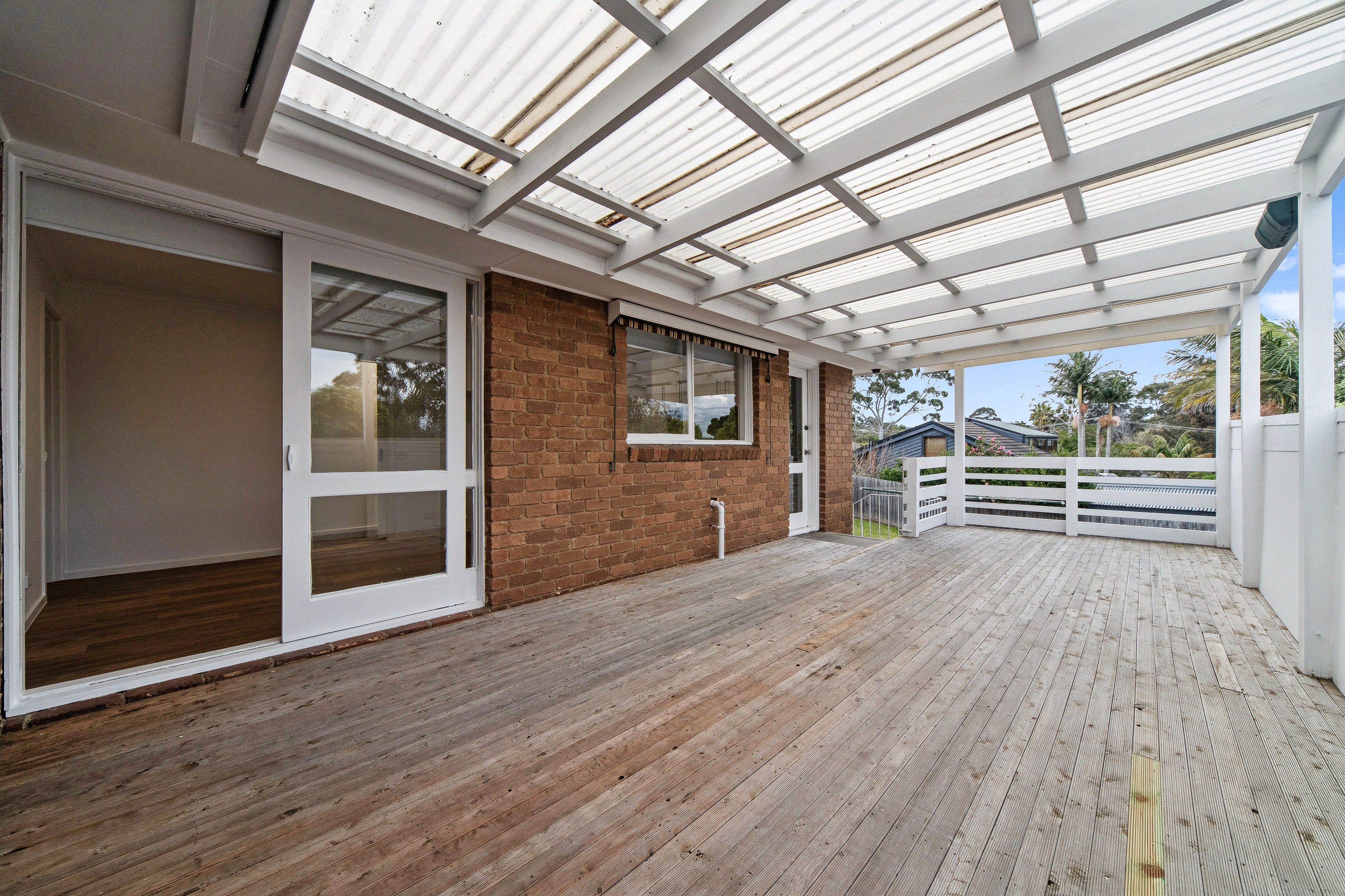 13 Lorikeet Court — photo 10 of 11