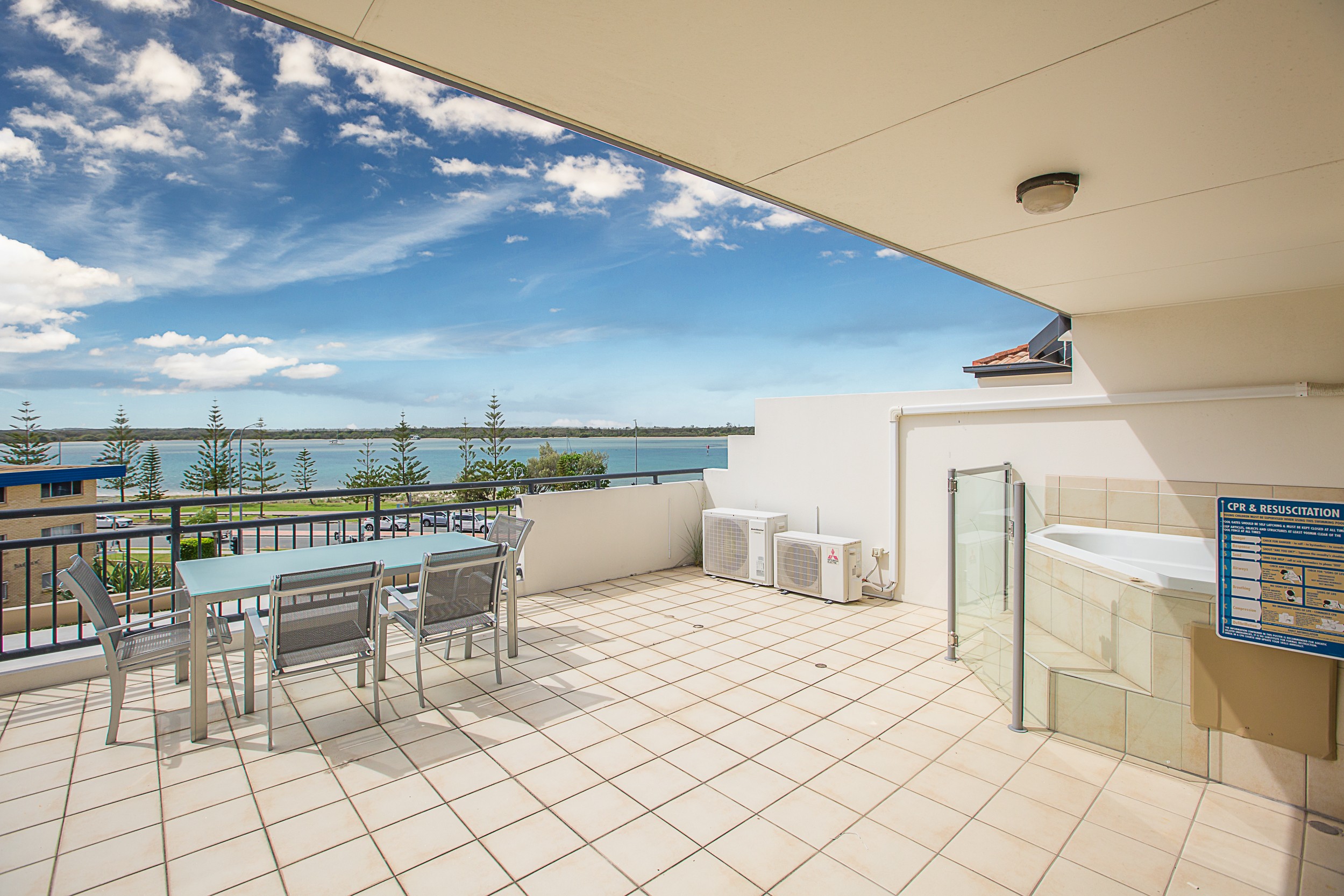 313/392 Marine Parade, Labrador, QLD 4215