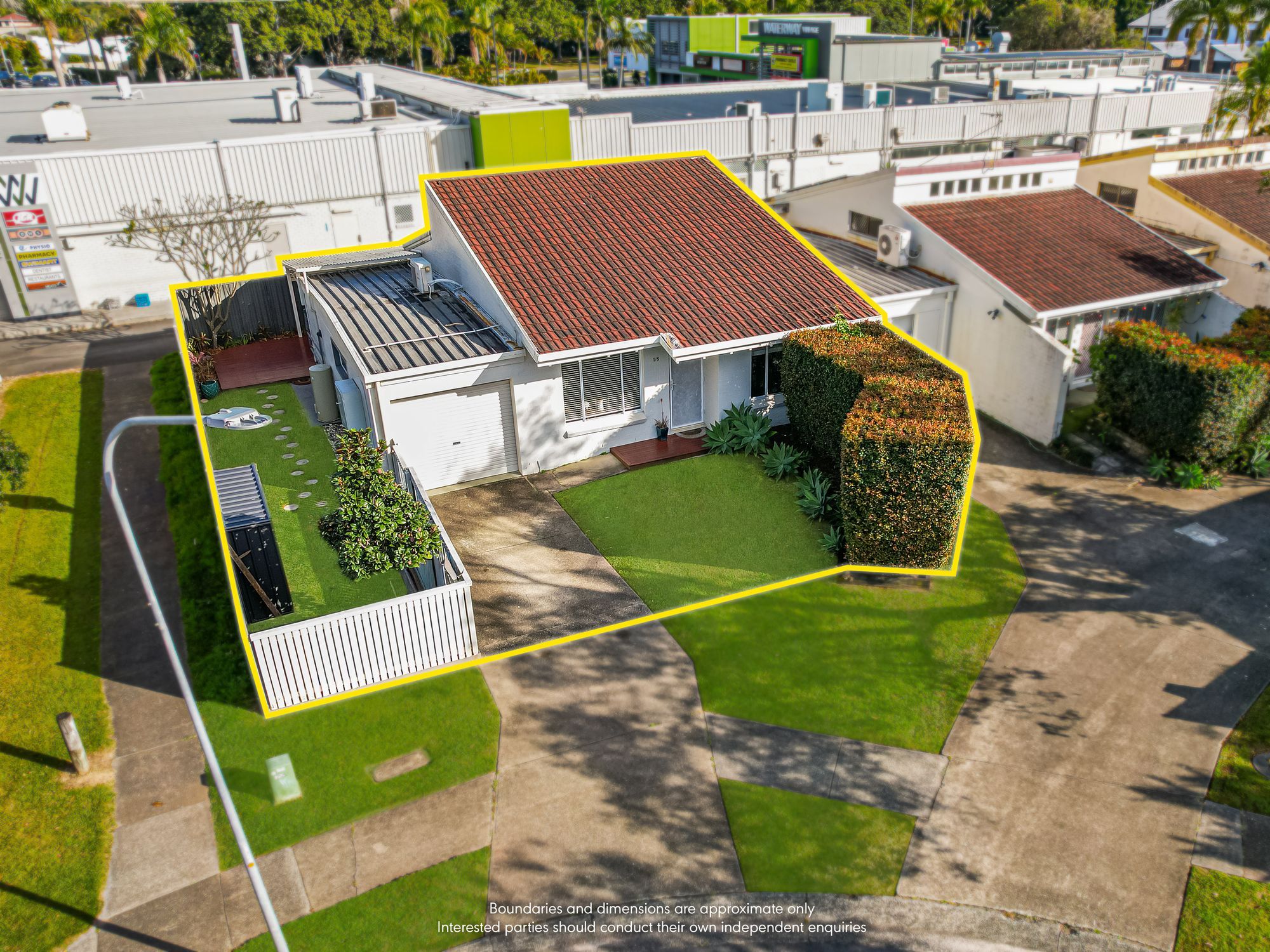 1/5 Rope Court — photo from Ray White Mermaid Waters