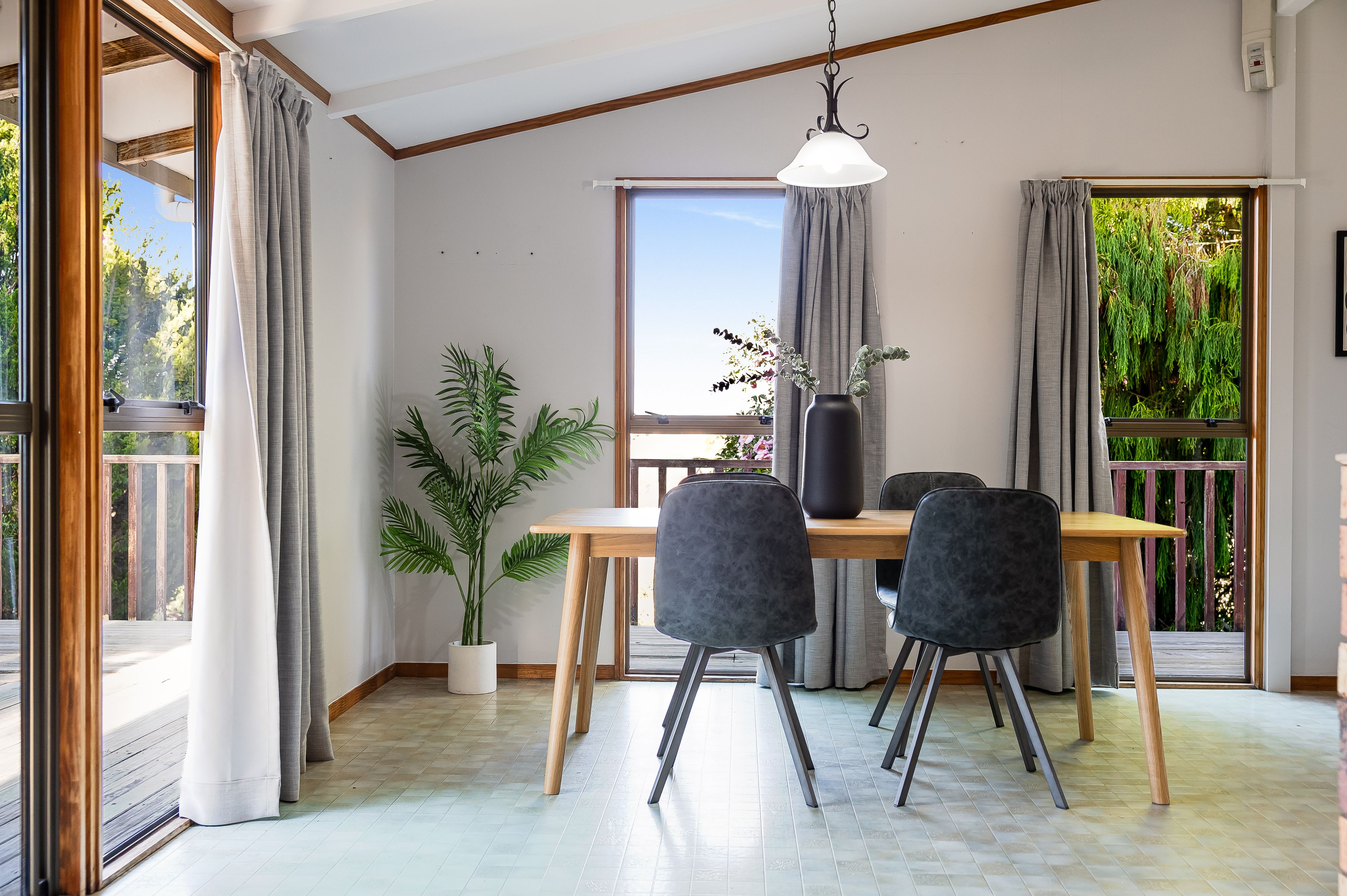 53 John Dee Crescent, Red Beach, Rodney