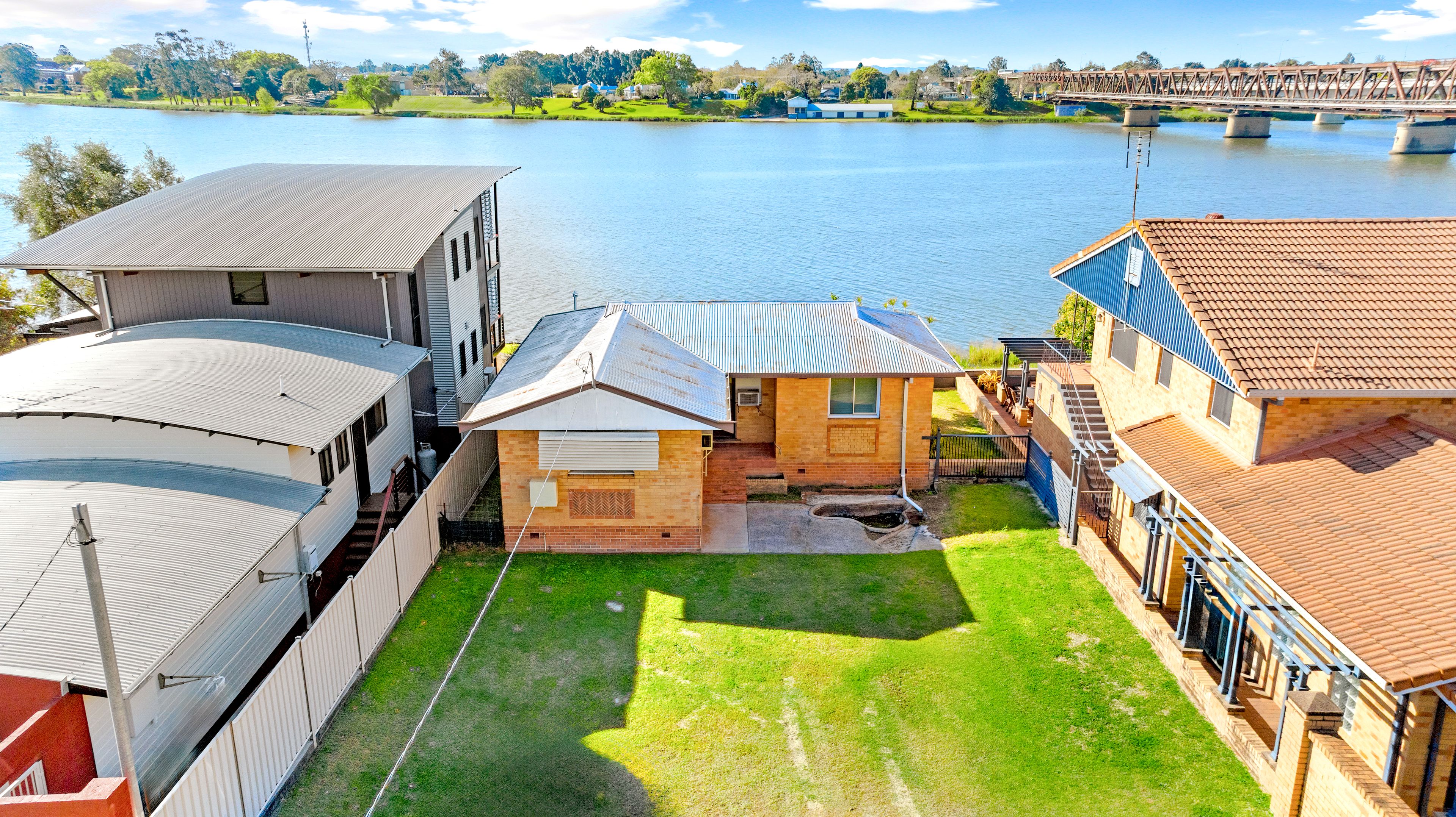 11 Riverside Drive, South Grafton NSW 2460