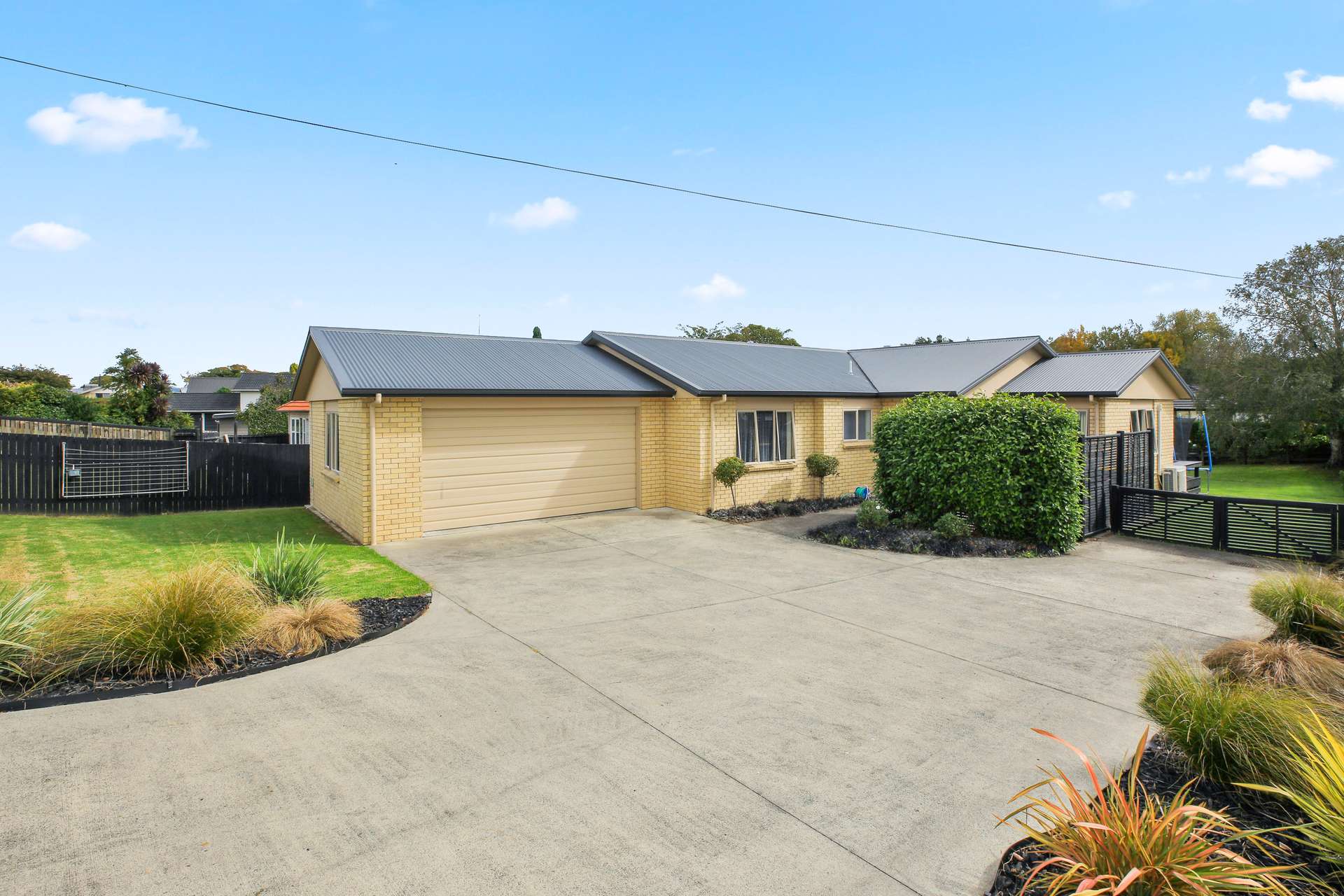 1585 Te Rahu Road photo 22