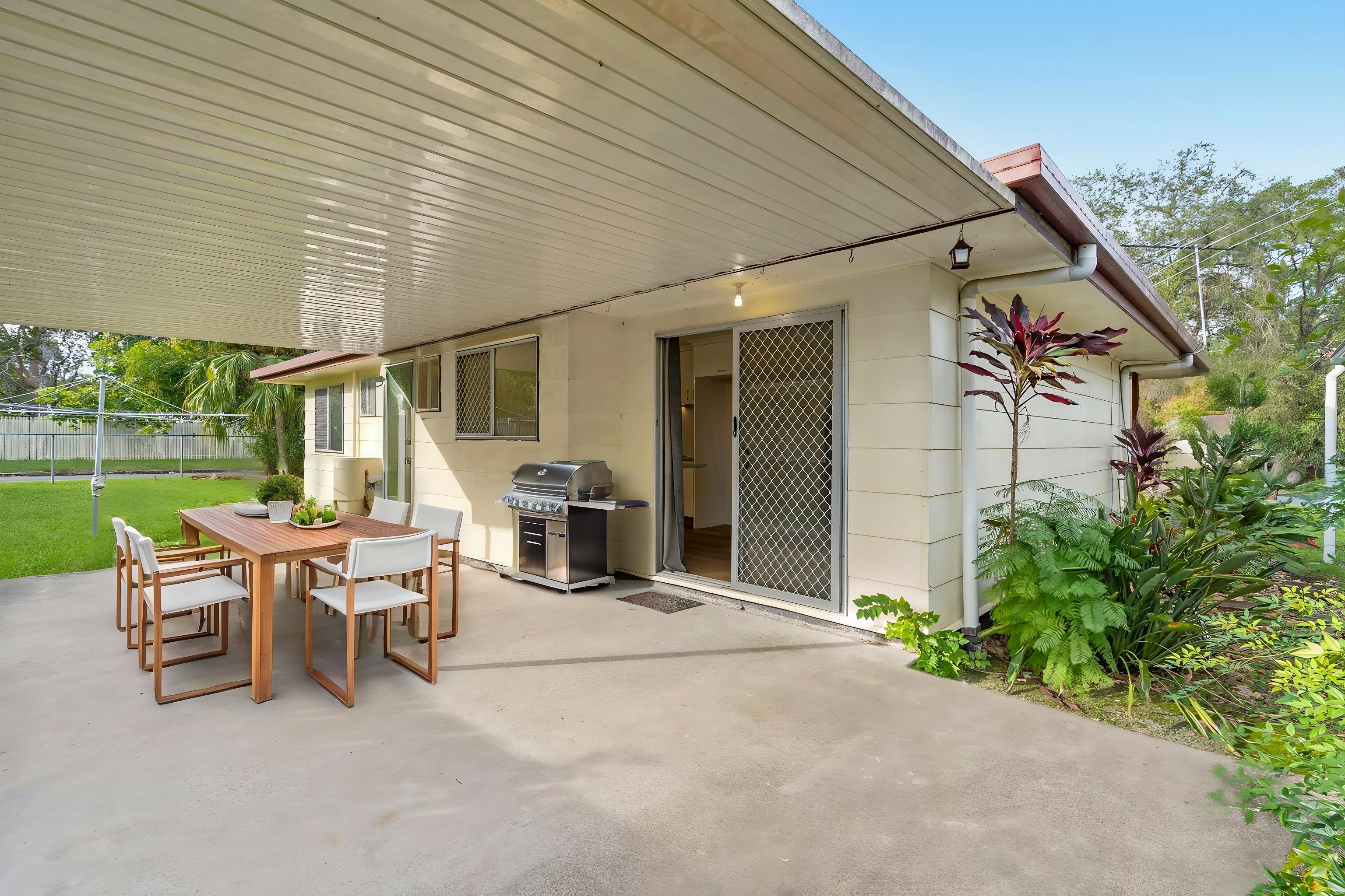 2 Elizabeth Court — photo 11 of 17