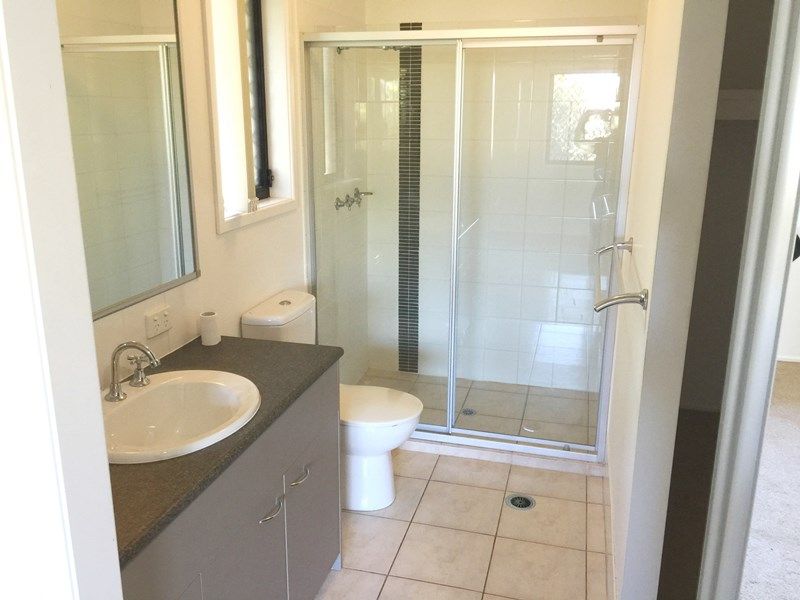 28 Acacia Crescent, Kallangur, QLD 4503