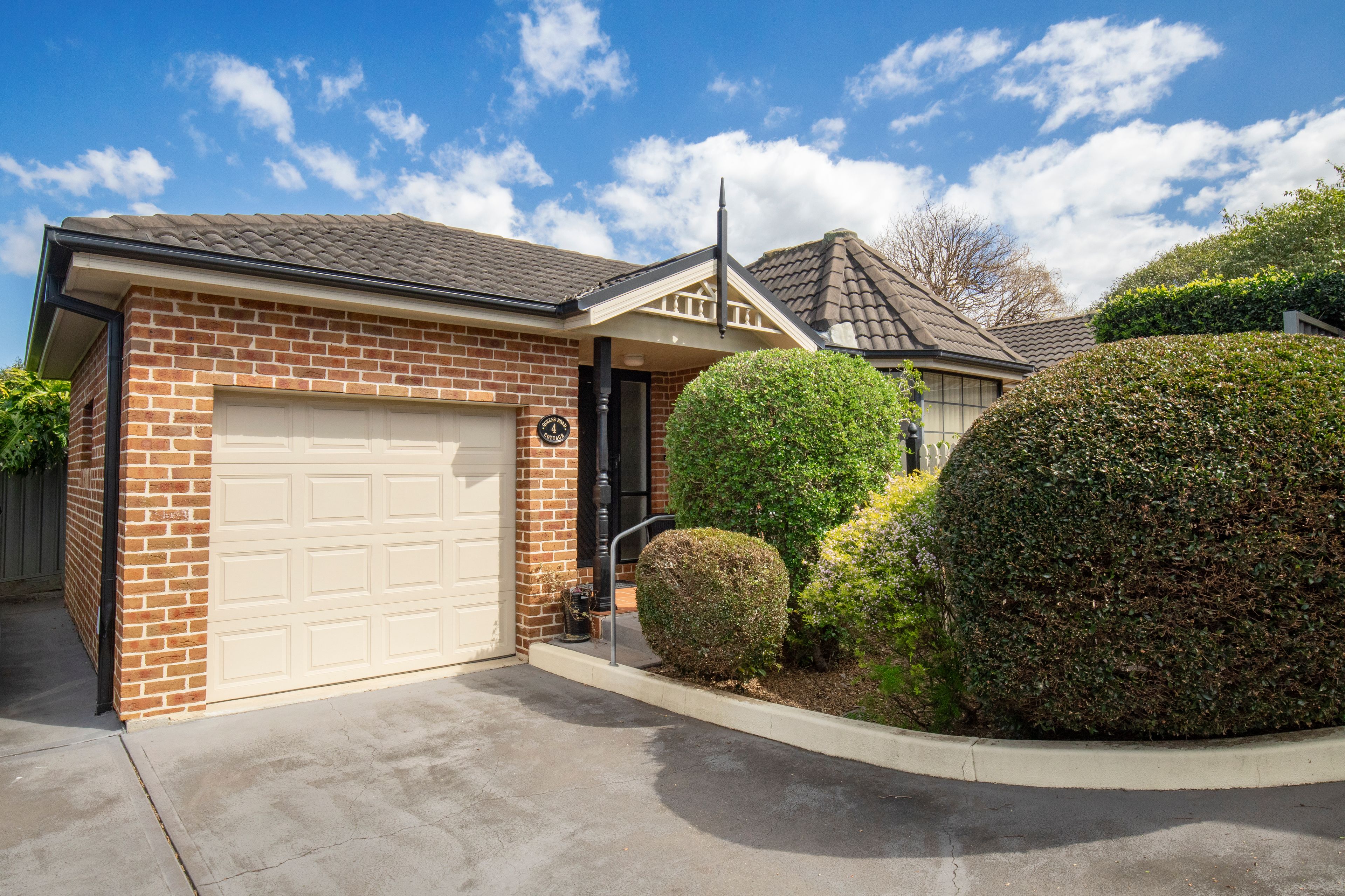 4/28 Queens Road, New Lambton, NSW 2305 Sold Villa Ray White