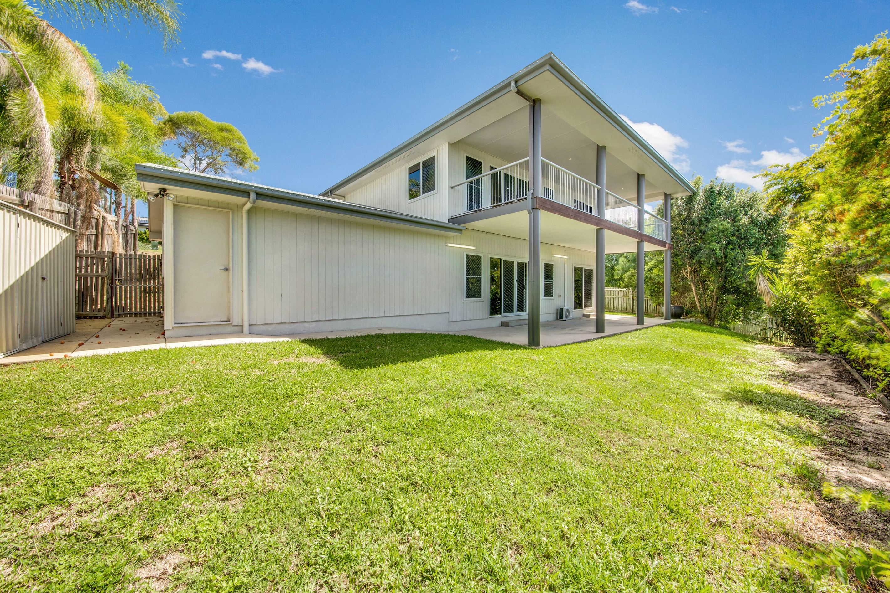 19 Koowin Drive, Kirkwood, QLD 4680