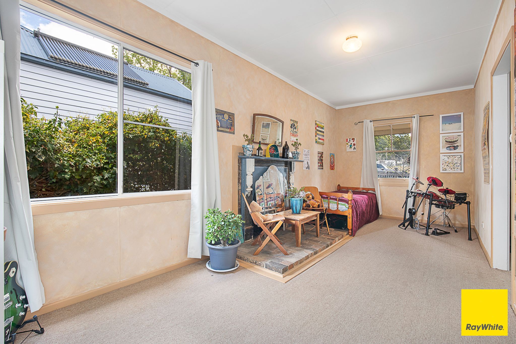 11 Canambe Street — photo 9 of 15