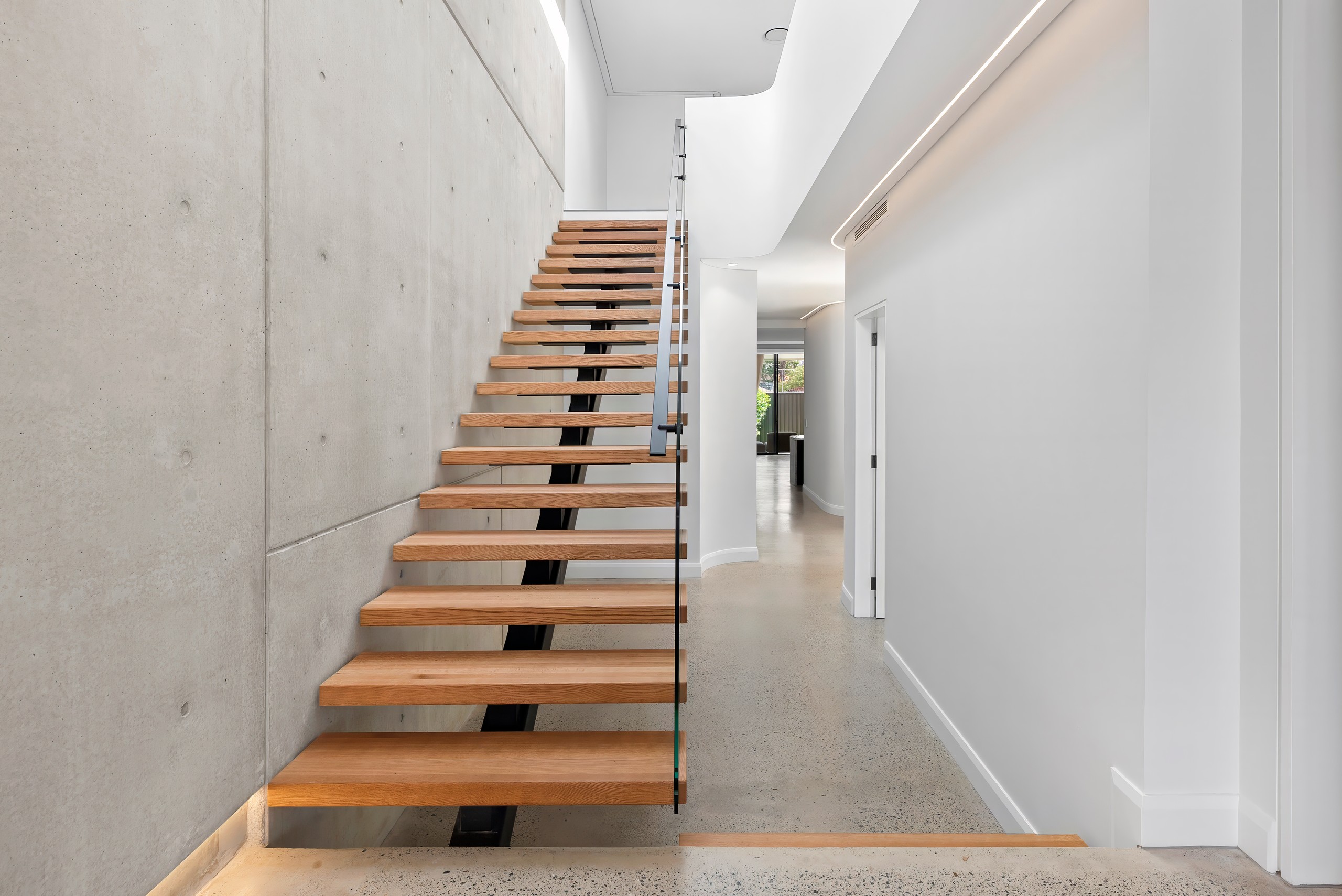 8A Ian Street, North Ryde, NSW 2113