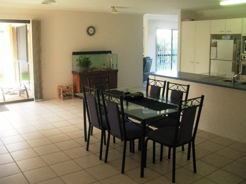 4 Sailfish Drive, Mountain Creek, QLD 4557
