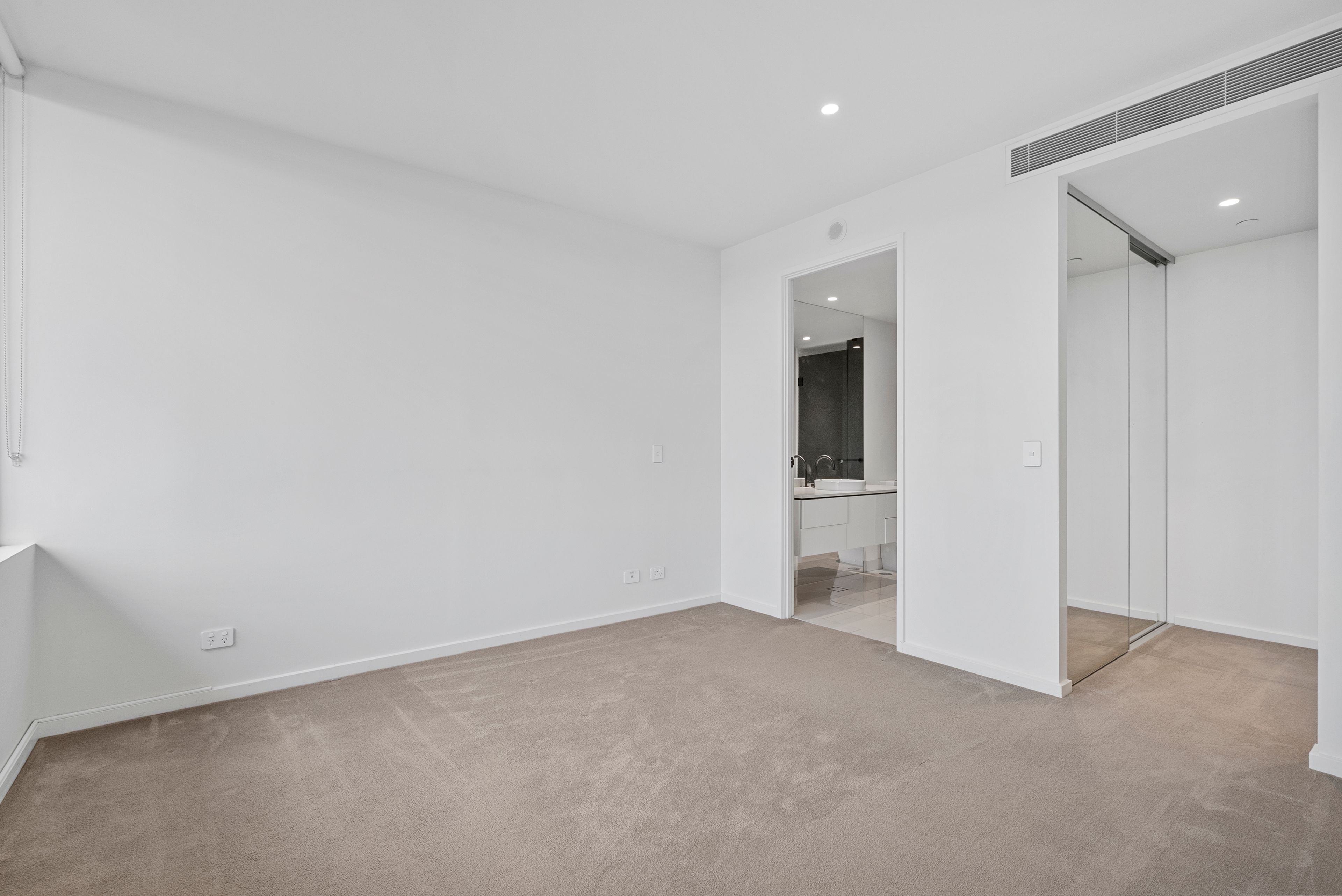 1309/1328 Gold Coast Highway — photo 4 of 8