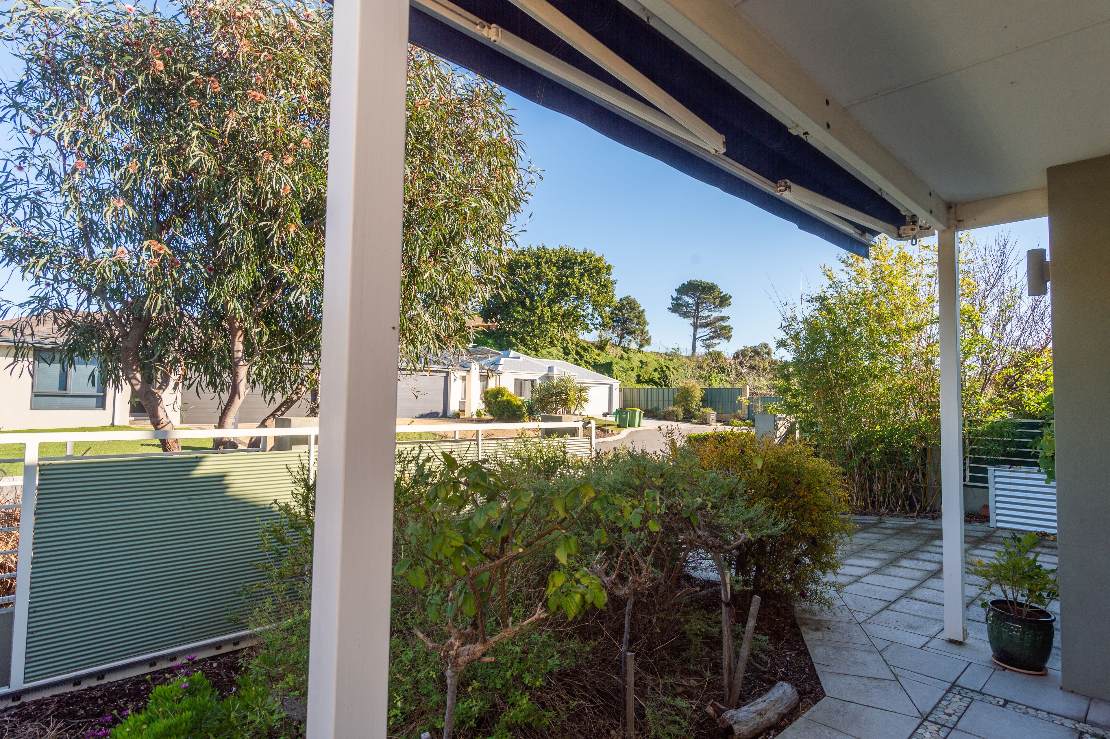 8 Butterworth Place, Beaconsfield, WA 6162