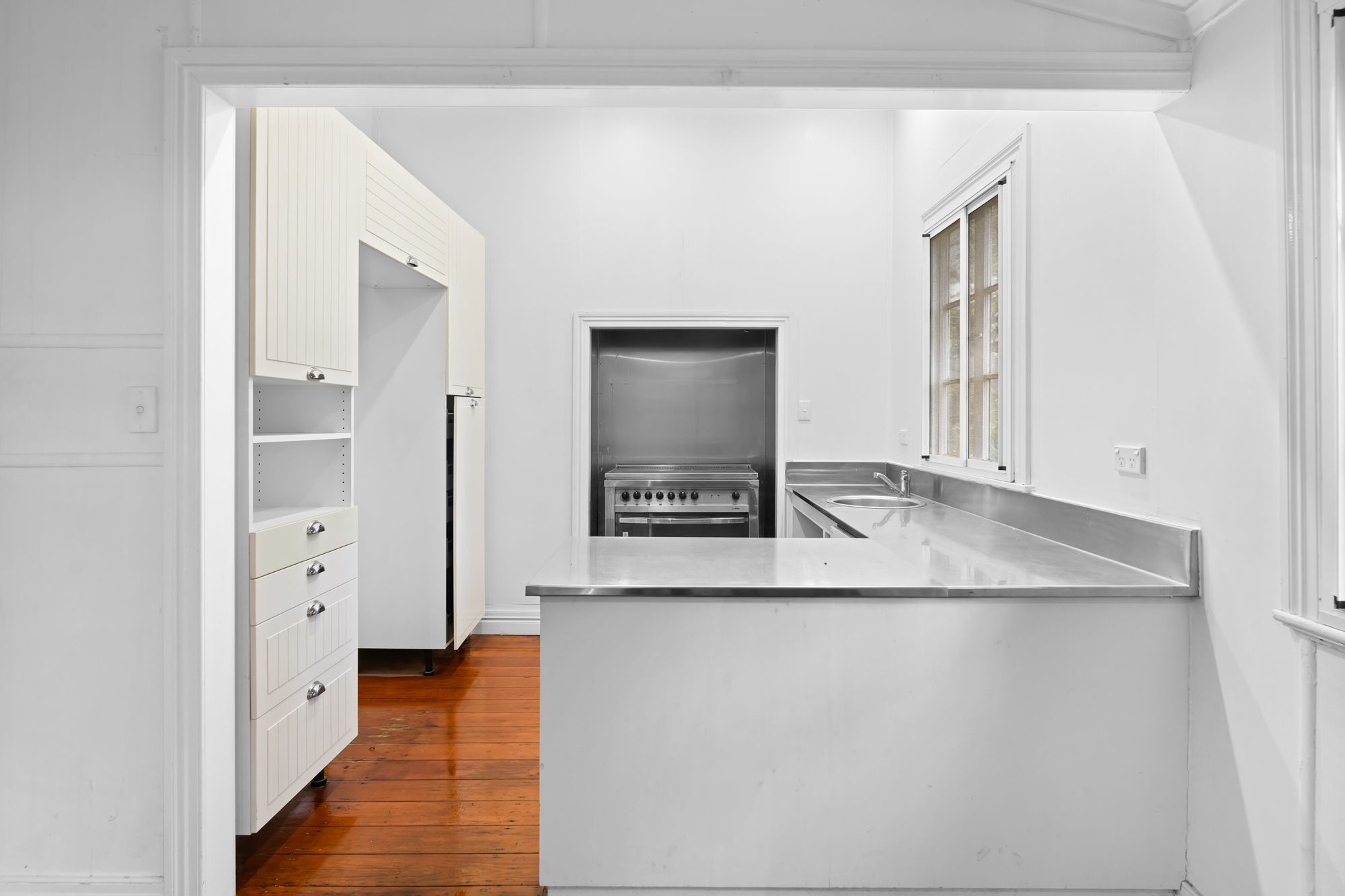 17 Quinton Street, Kangaroo Point, QLD 4169