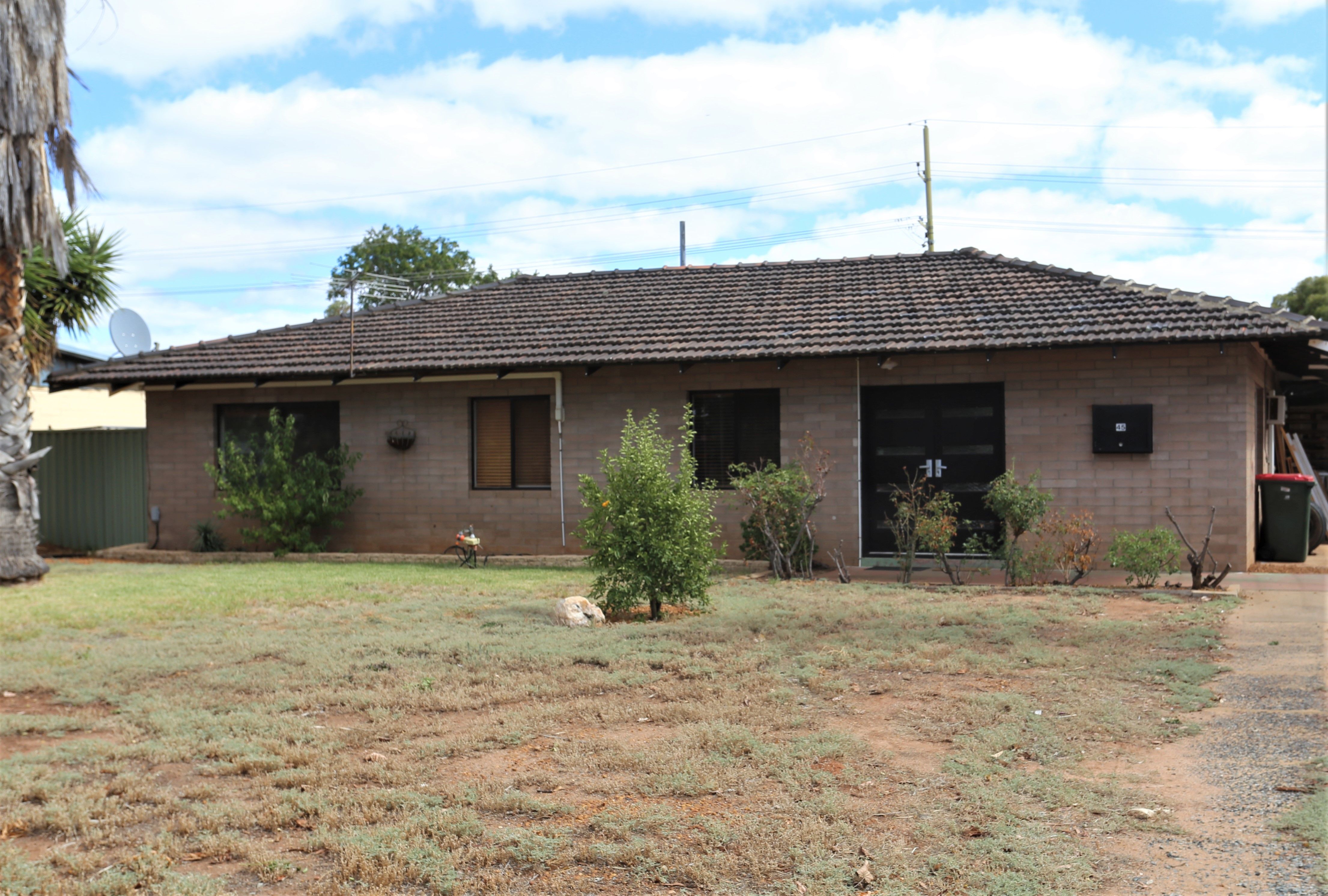 45 Grevillea Crescent, Kambalda West WA 6442