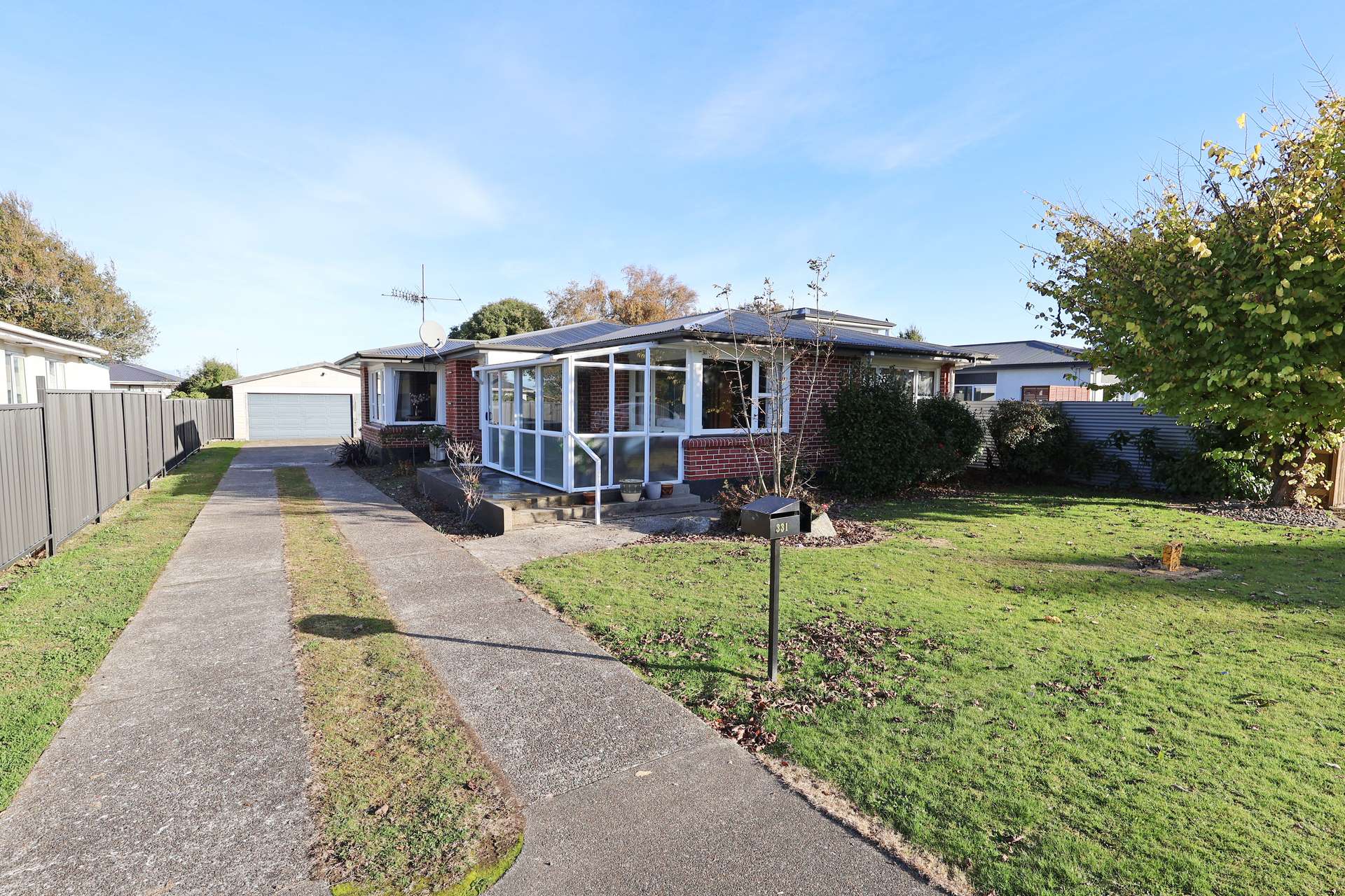 331 Chelmsford Street photo 25
