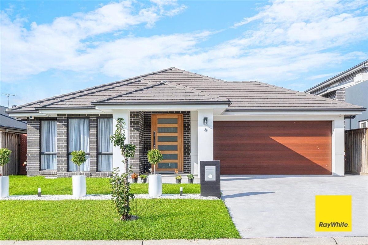 8 Birkdale Street , Colebee NSW 2761
