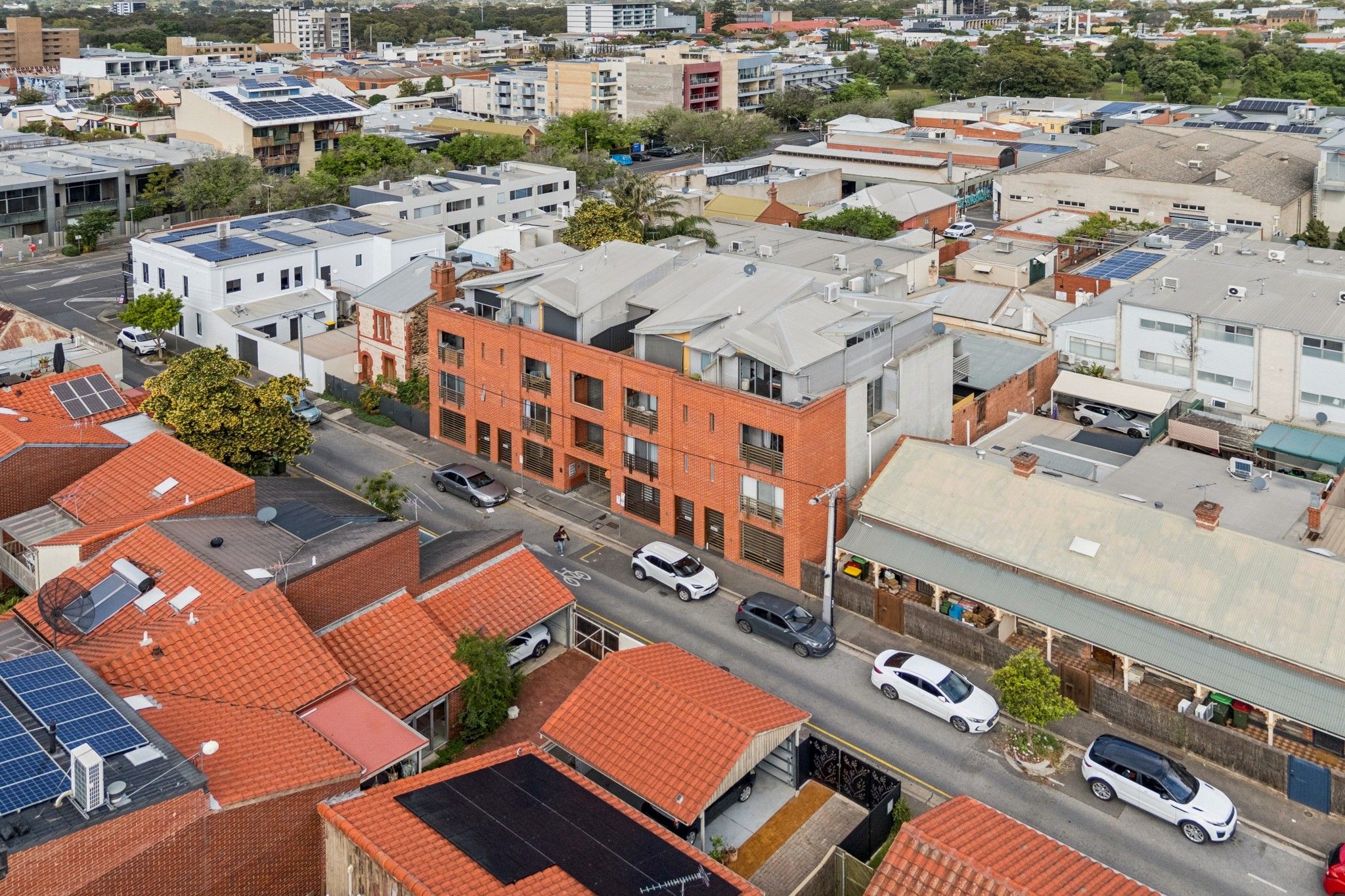 2/21 Russell Street — photo 25 of 26