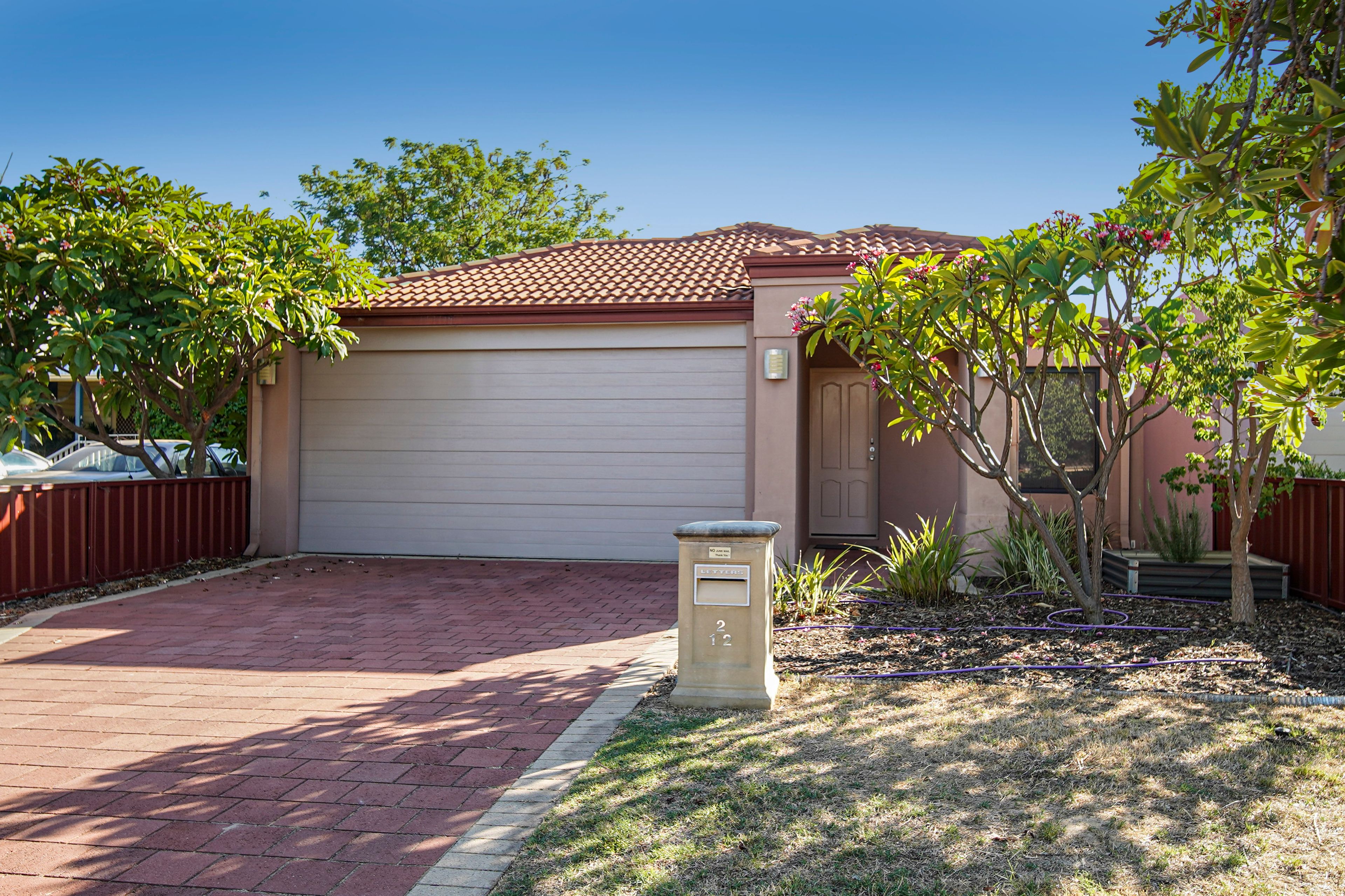 2/122 Toorak Road, Rivervale, WA 6103