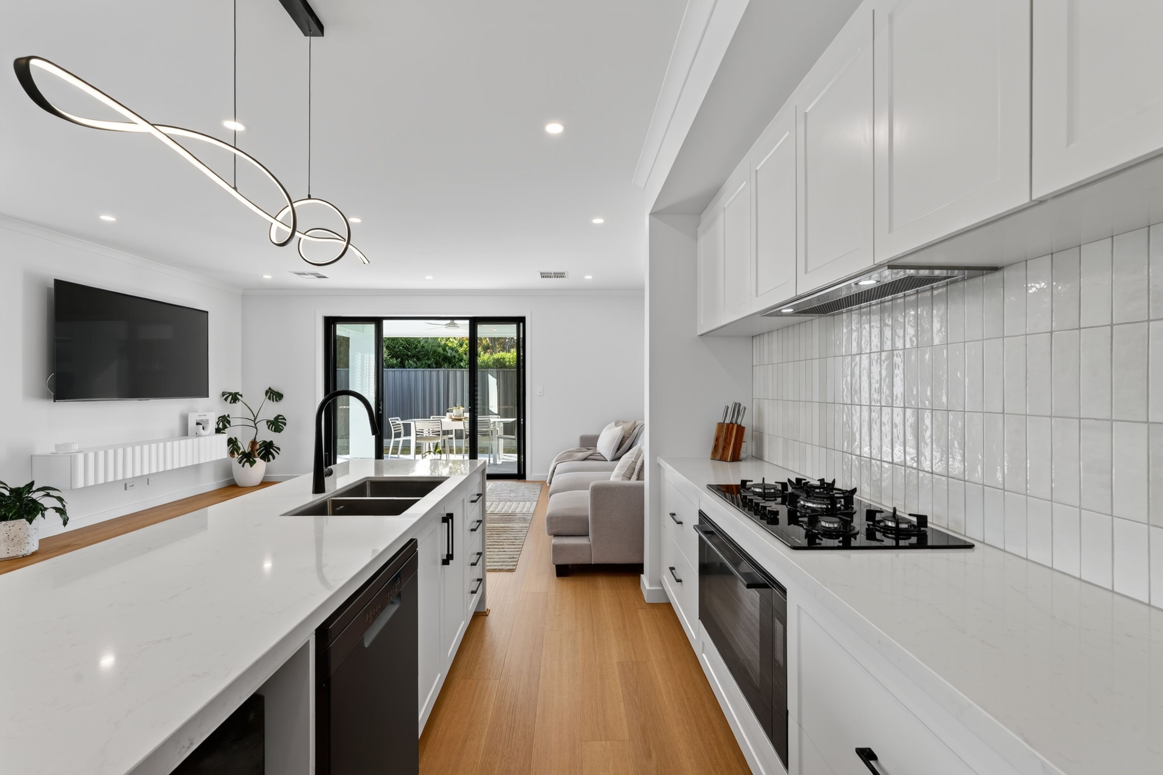 8 Lisa Place — photo 14 of 30