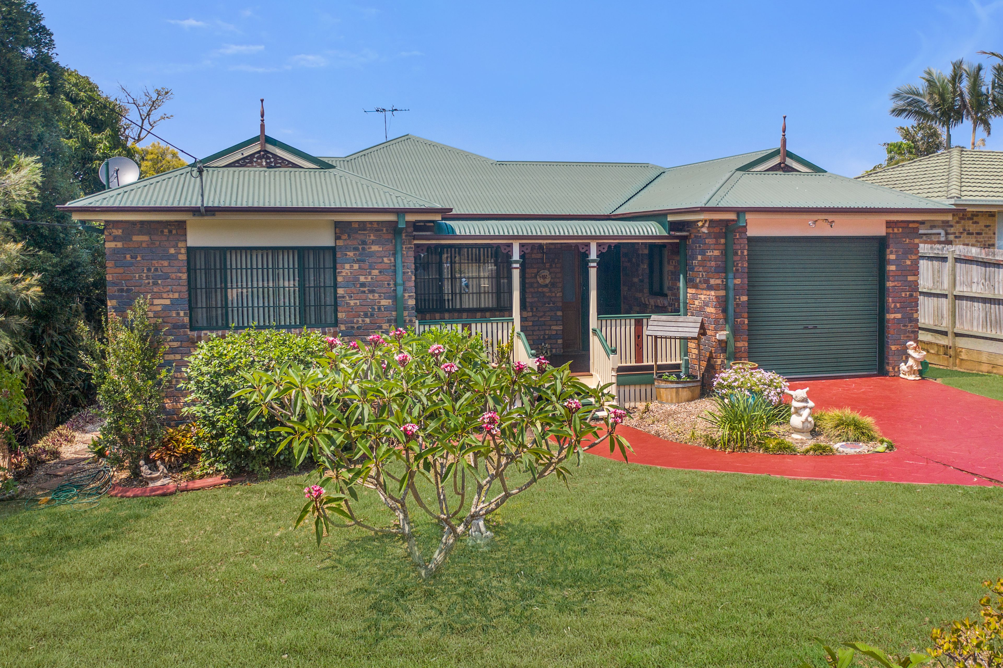 16 Little John Street, Daisy Hill, QLD 4127