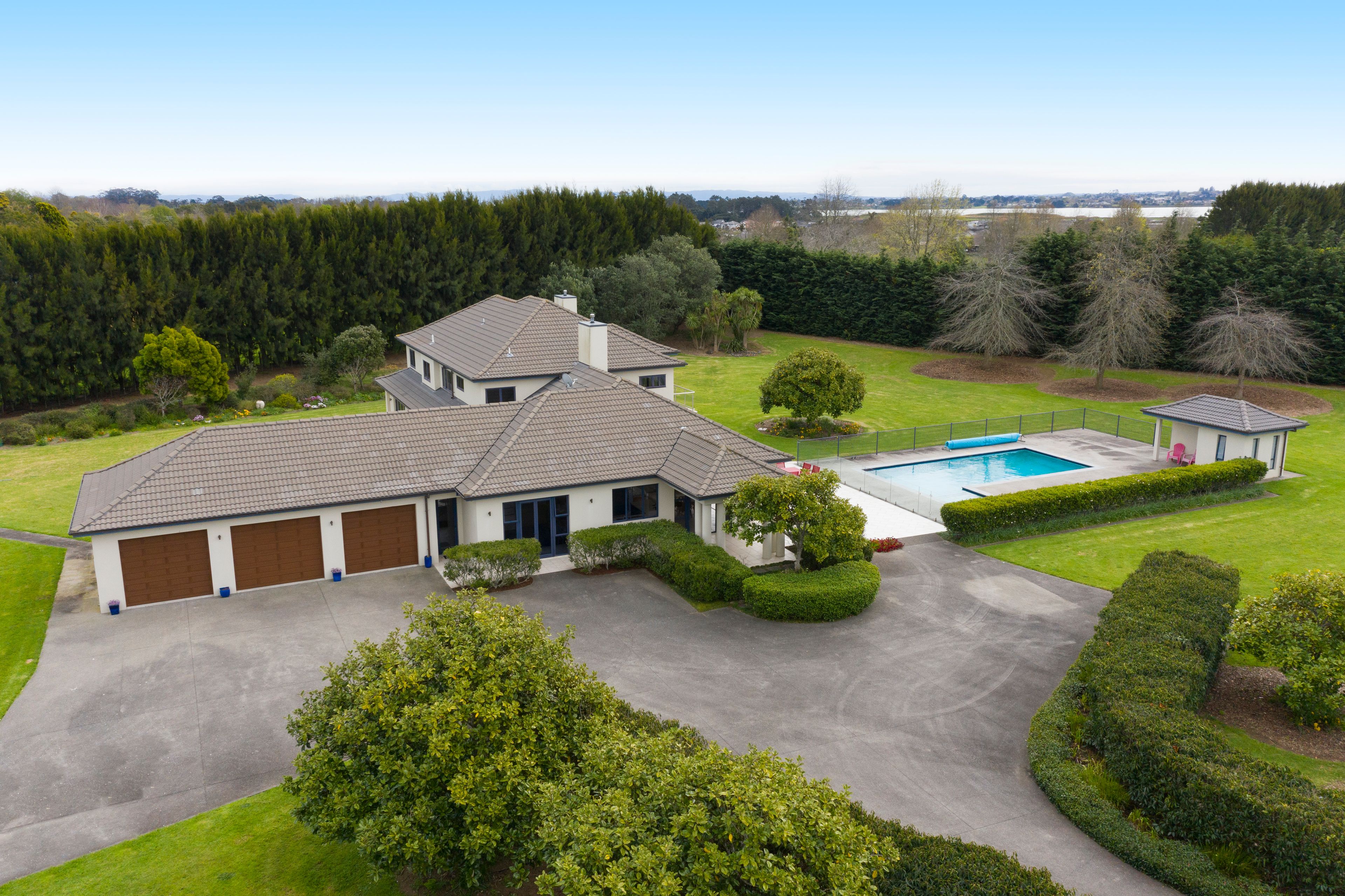 Karaka, Franklin