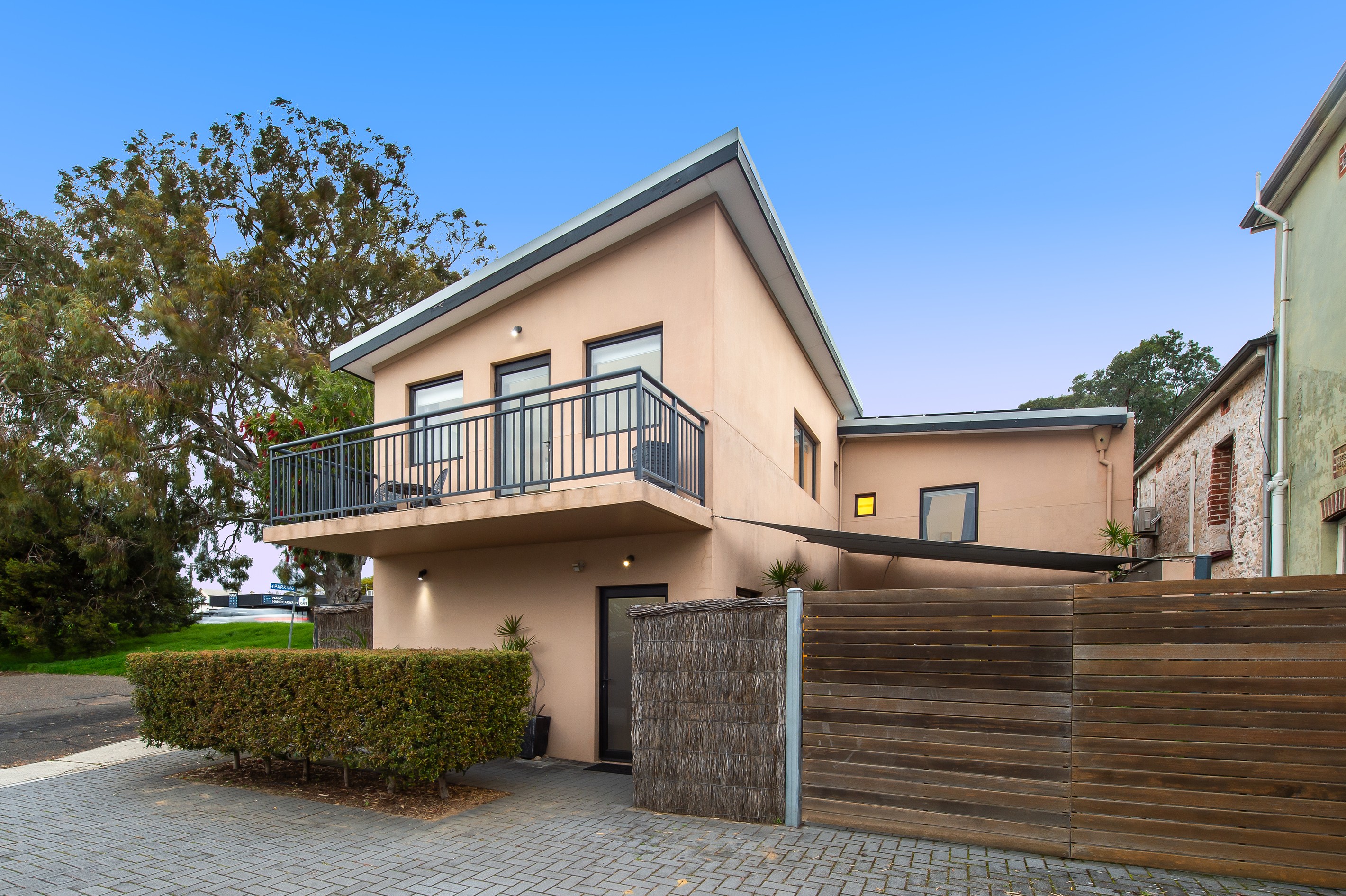 64 Stirling Highway, North Fremantle, WA 6159