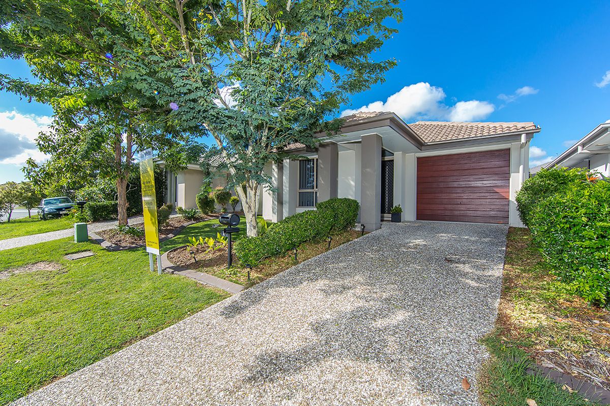 5 Nina Crescent, North Lakes, QLD 4509