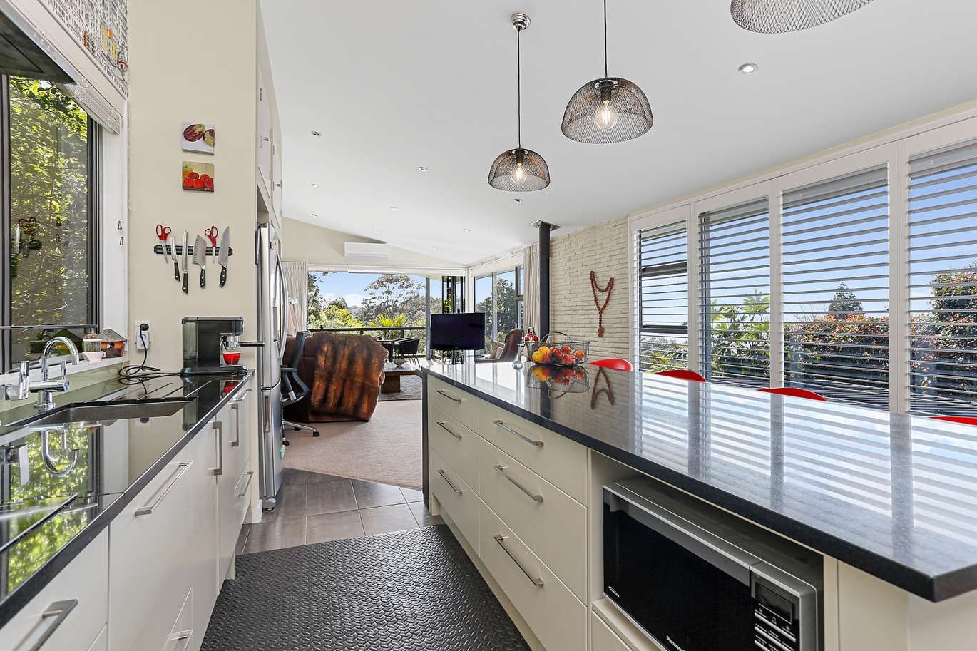 28 Arapito Road, Titirangi, Waitakere City