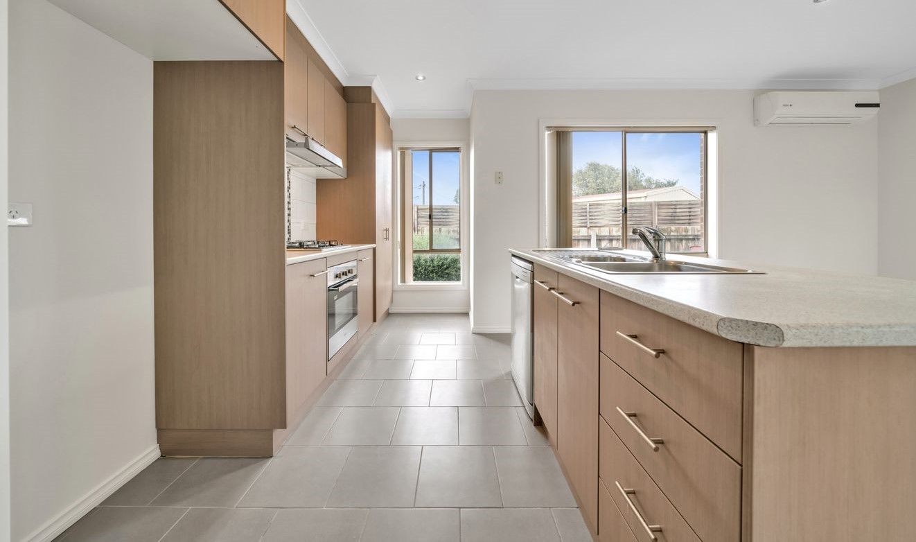 2/8 Shada Court, Hoppers Crossing, VIC 3029